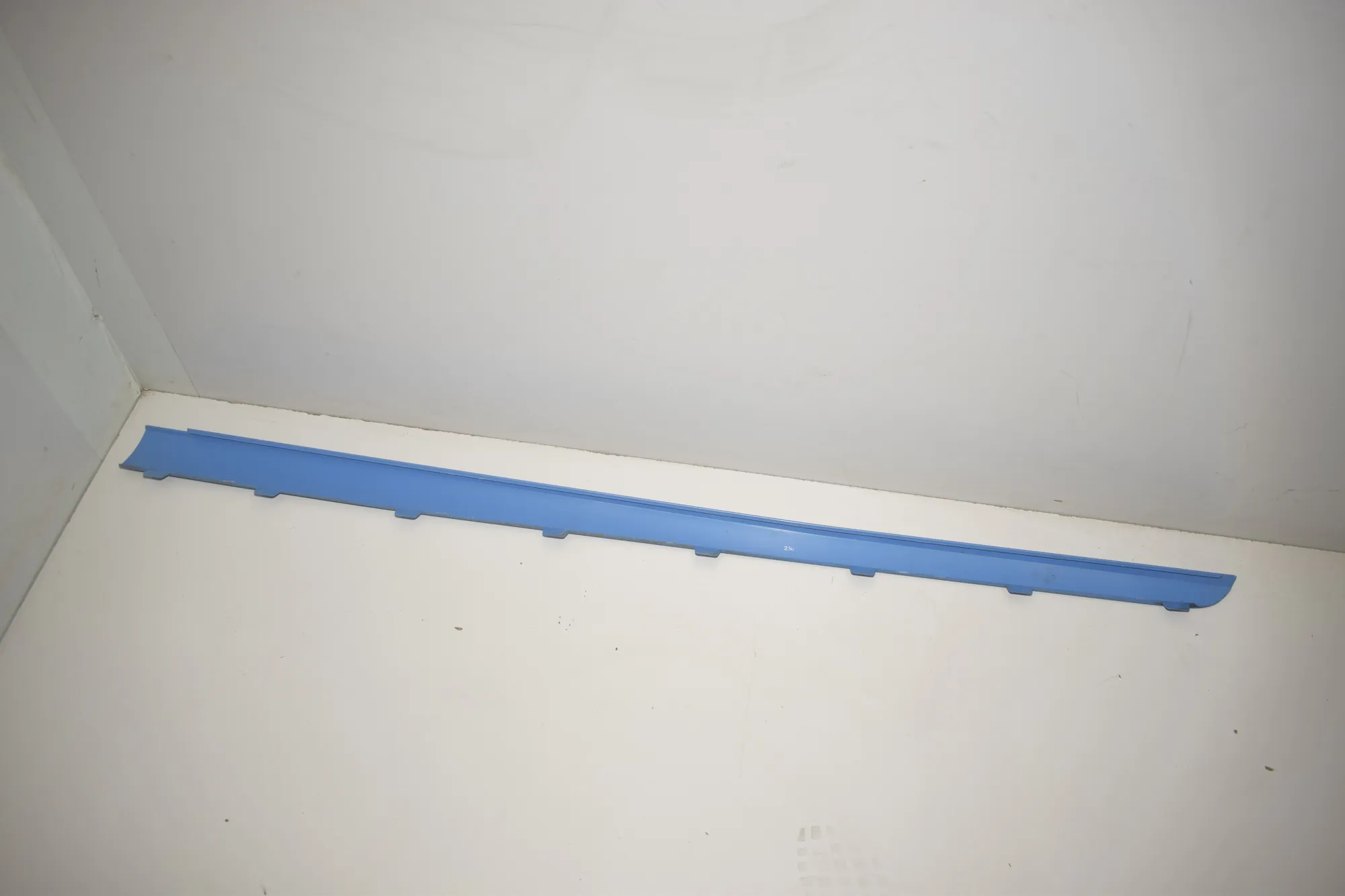 Threshold Trim – OEM 7417936 · BMW i3 (I01) Hybrid 2018 – 3