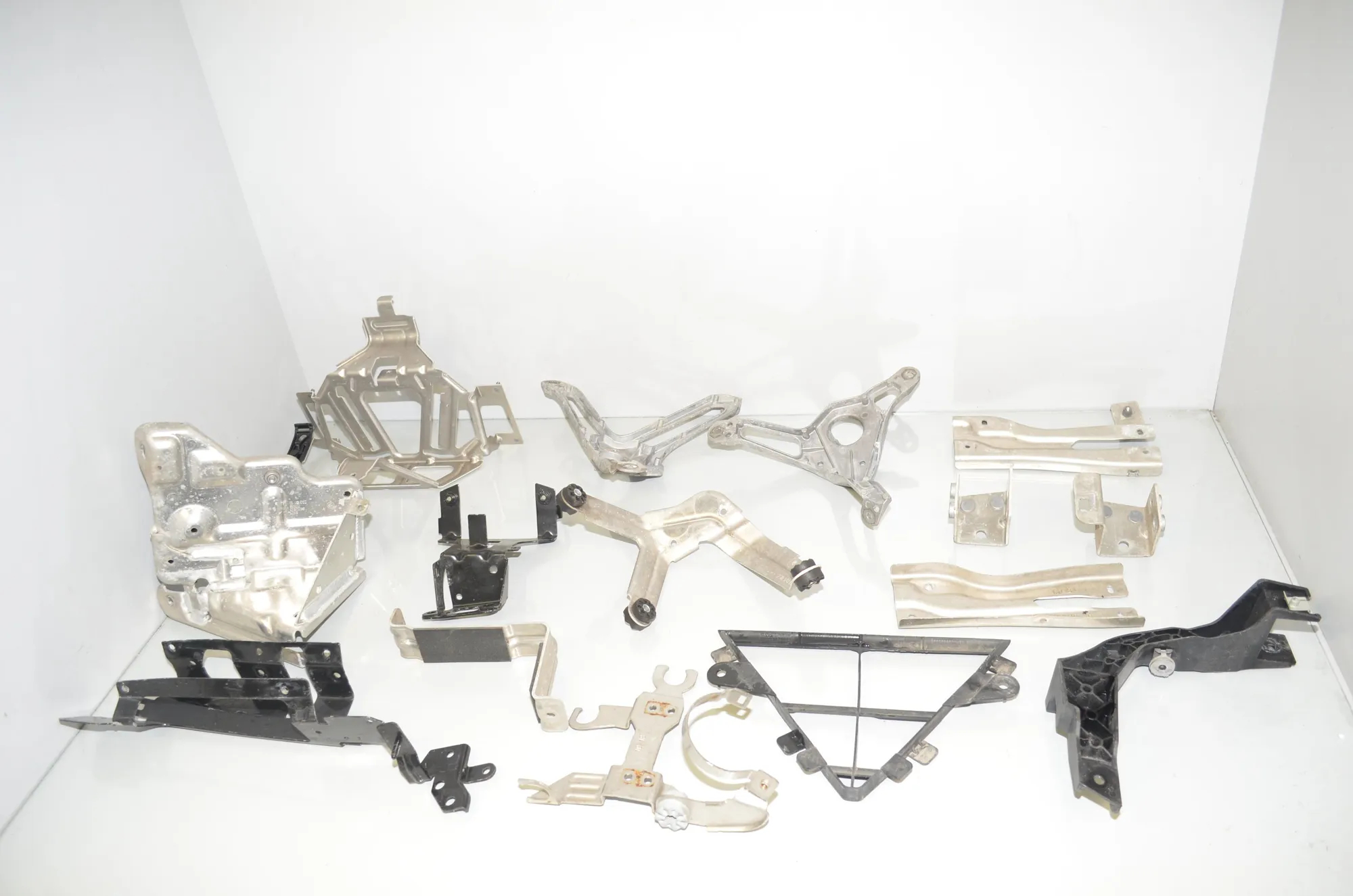 Bracket – OEM 7380944 · BMW i3 (I01) Hybrid 2018