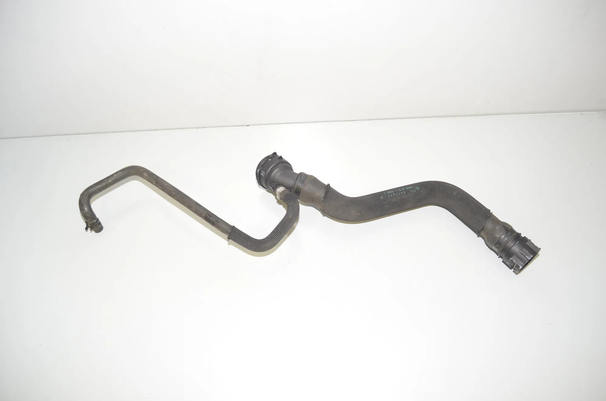 Coolant Hose Pipe – OEM 8611672 · BMW i3 (I01) Hybrid 2018 – 5