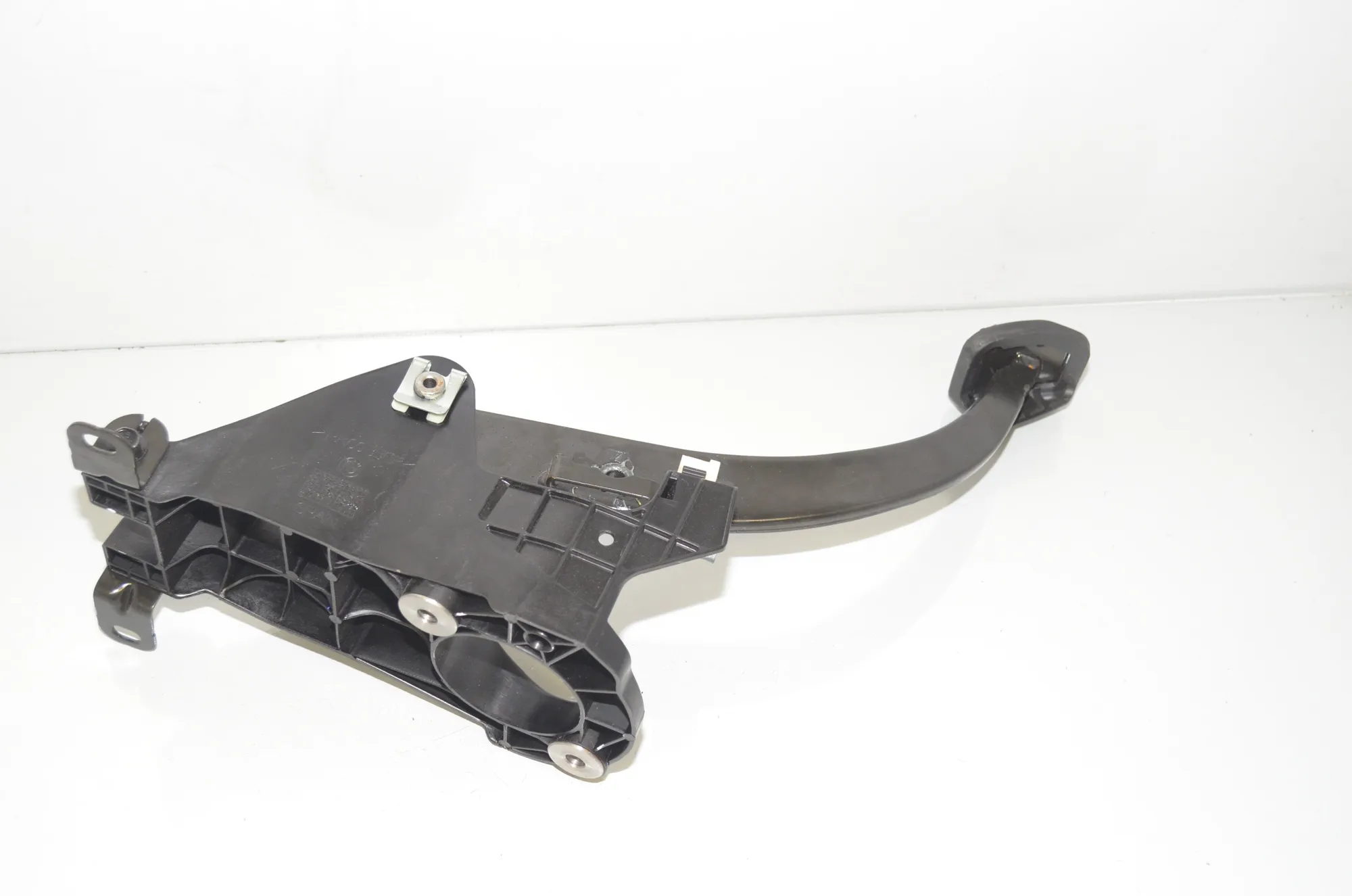 Brake Pedal – OEM 6799925 · BMW i3 (I01) Hybrid 2018 – 4