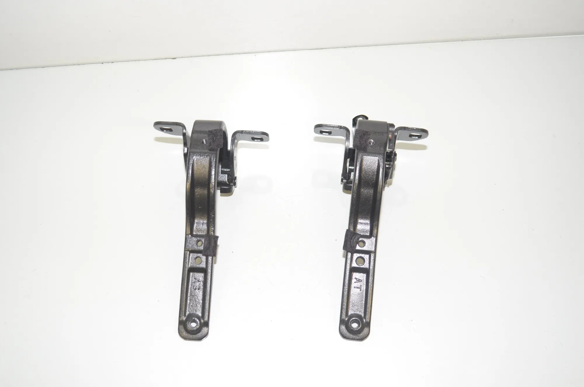 Tailgate Bootlid Hinge Set – OEM 7296773 · BMW i3 (I01) Hybrid 2018 – 2