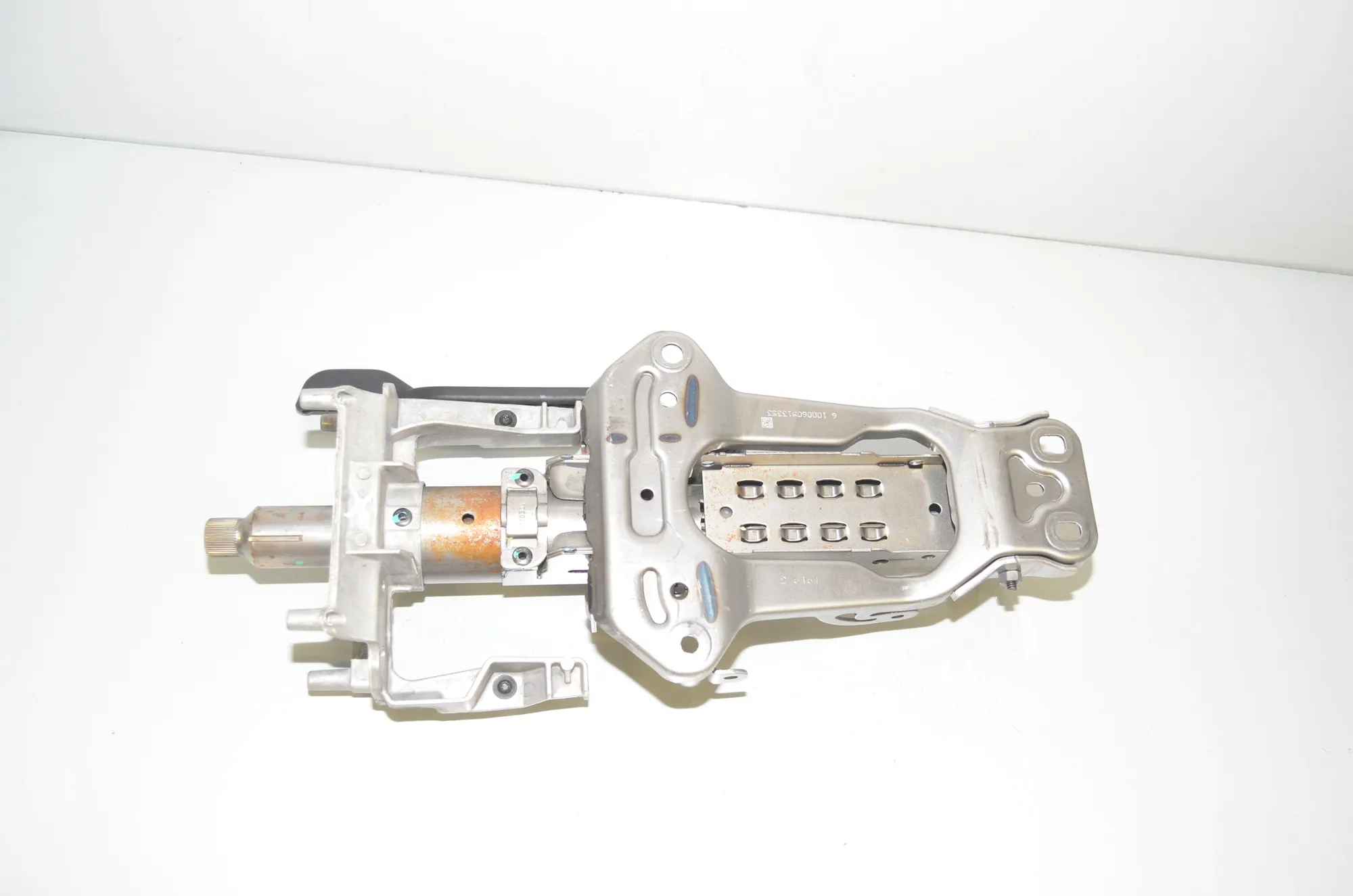 Steering Wheel Adjustment Mechanism – OEM 6865576 · BMW i3 (I01) Hybrid 2018 – 4