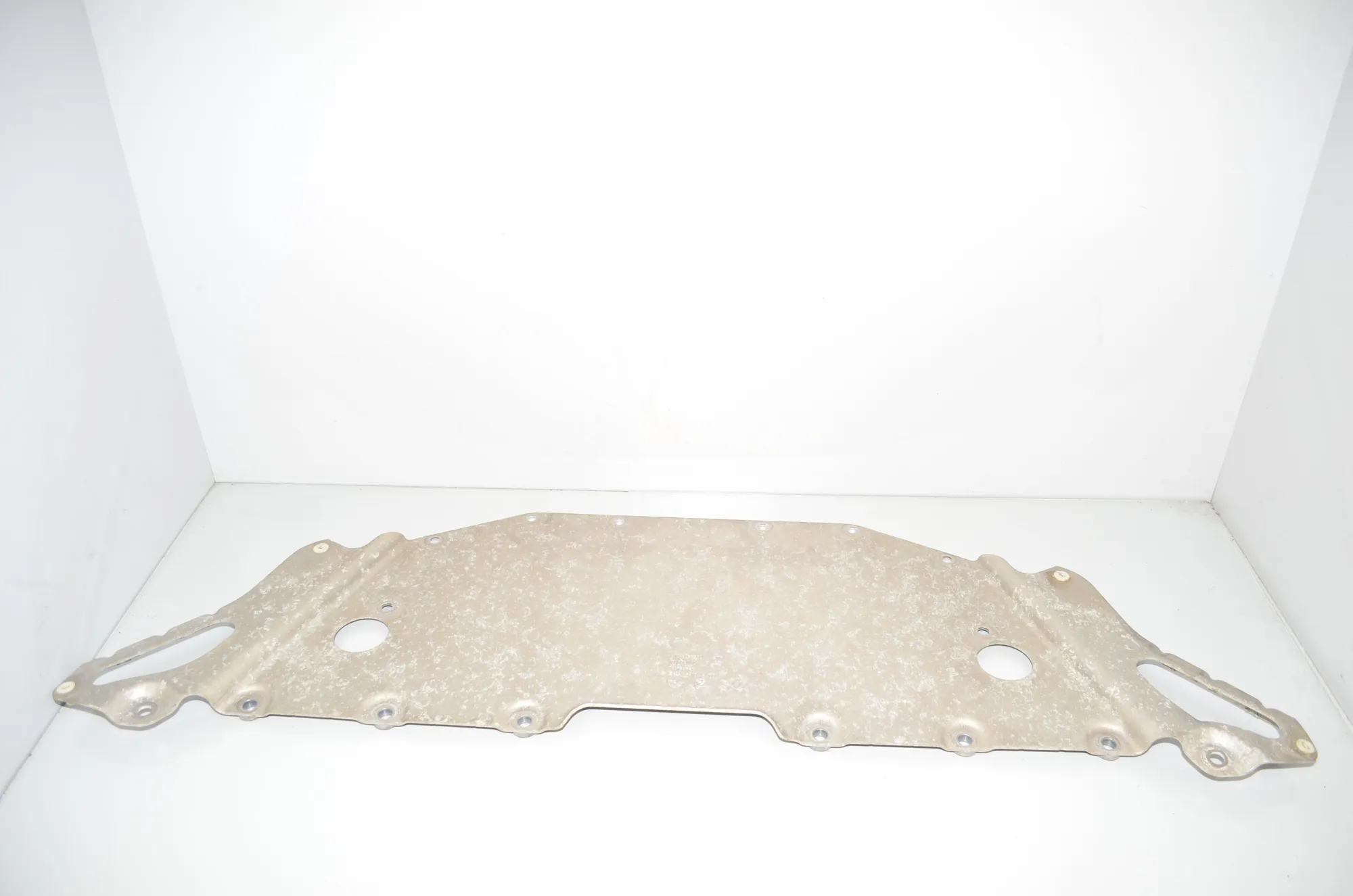 Other Underbody Cover – OEM 6858282 · BMW i3 (I01) Hybrid 2018 – 4