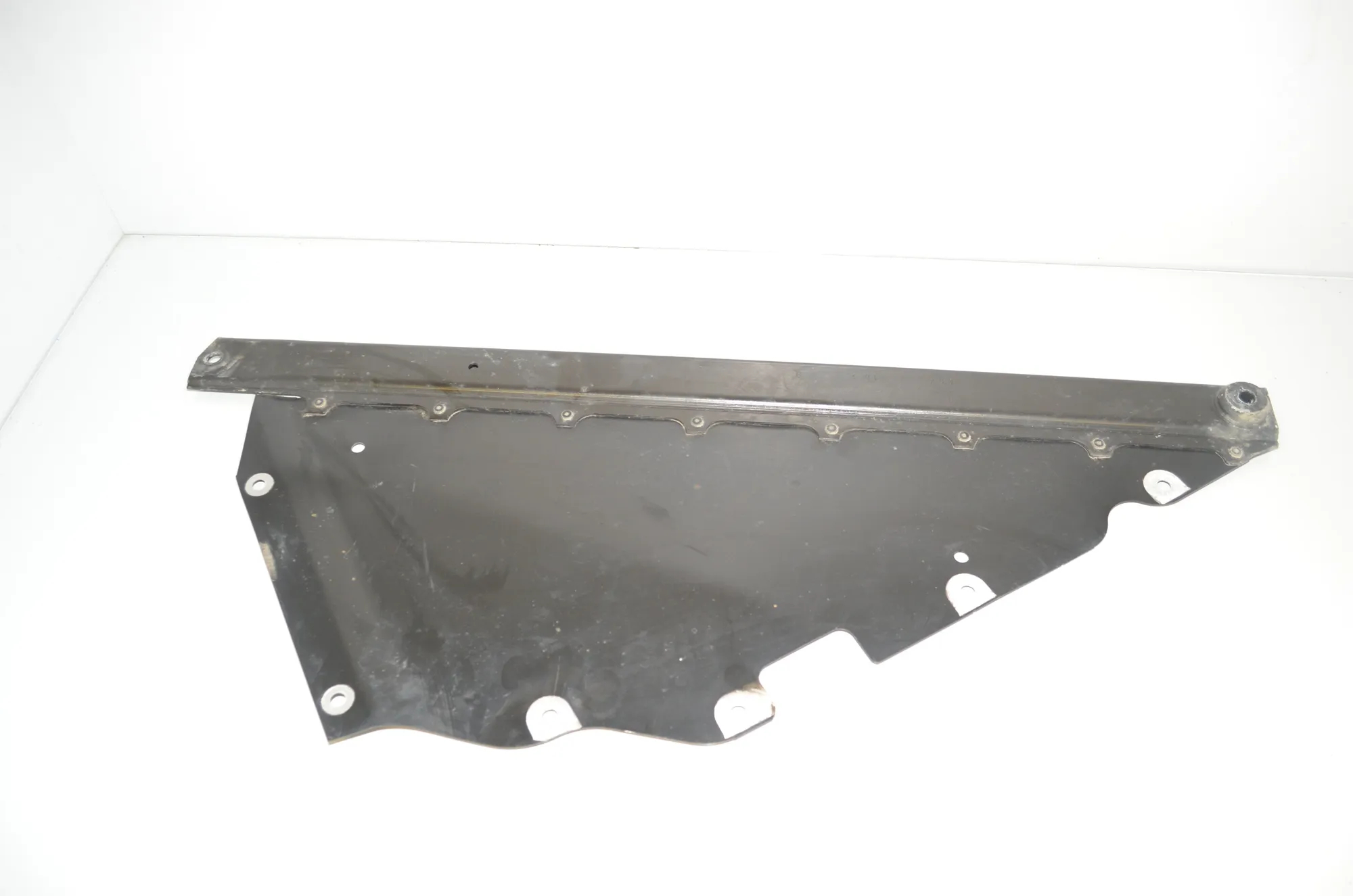 Other Underbody Cover – OEM 6859774 · BMW i3 (I01) Hybrid 2018