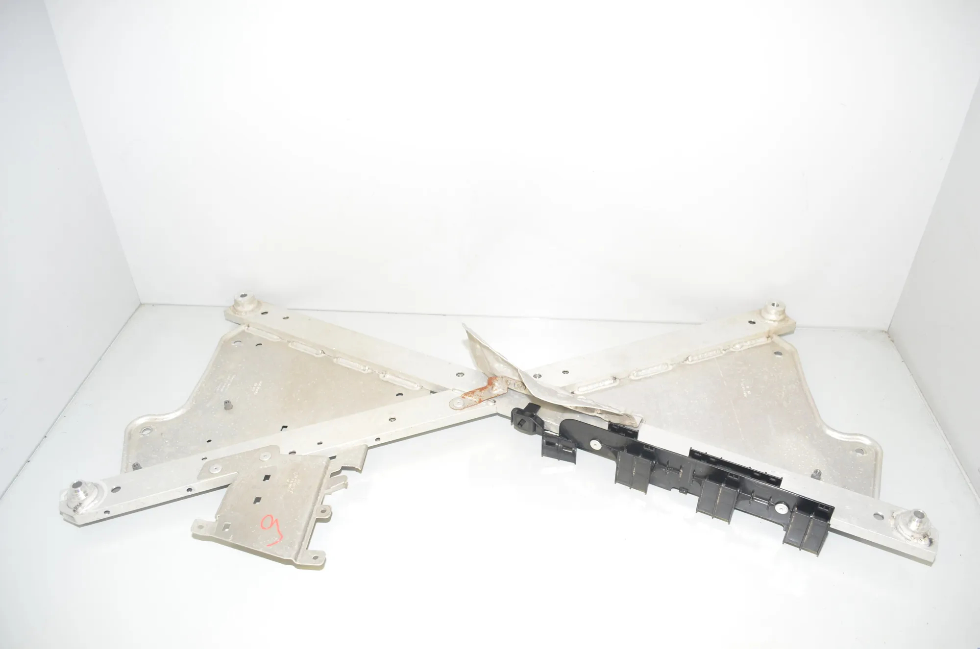 Other Body Parts – OEM 6879520 · BMW i3 (I01) Hybrid 2018