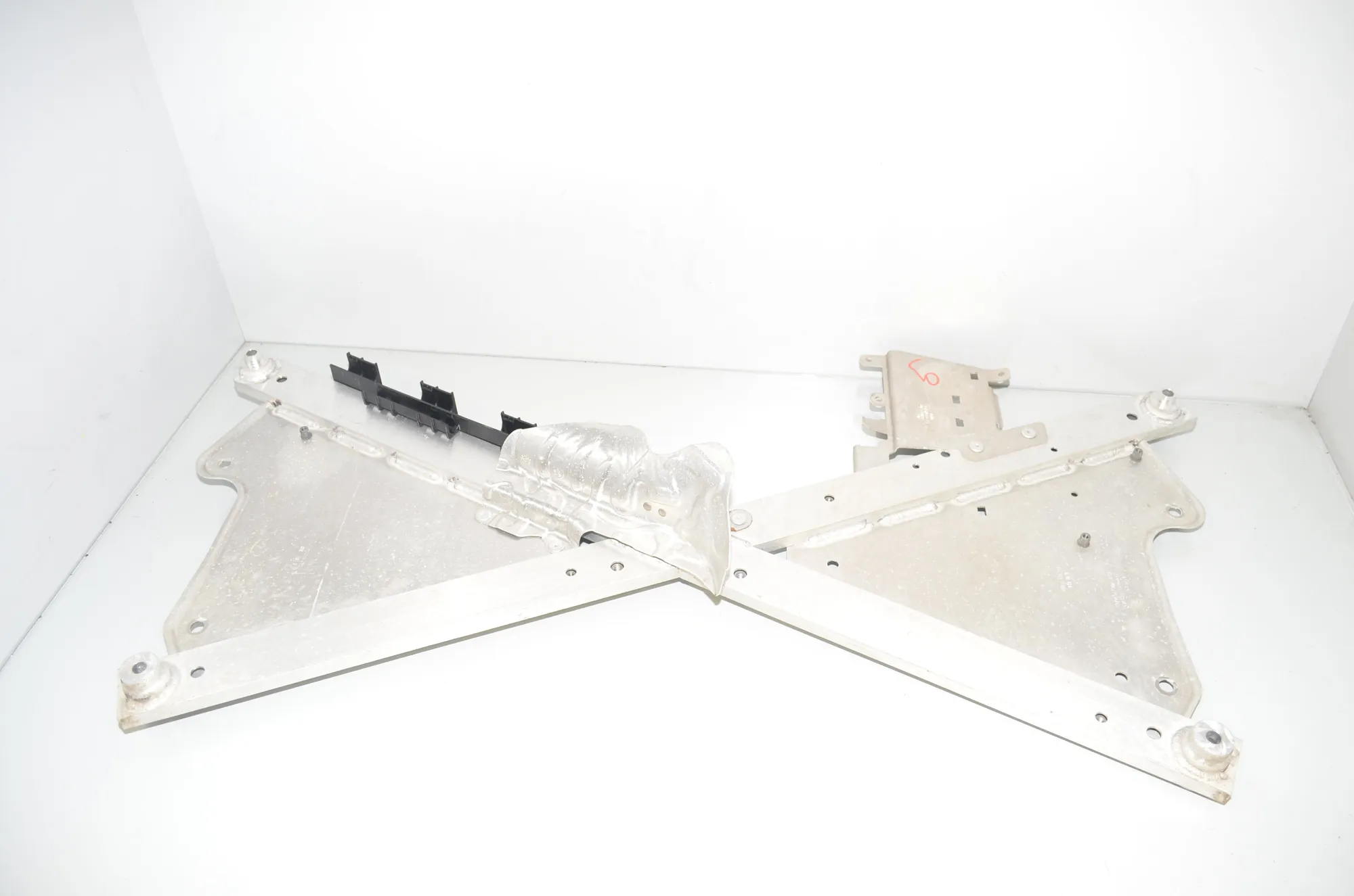 Other Body Parts – OEM 6879520 · BMW i3 (I01) Hybrid 2018 – 2