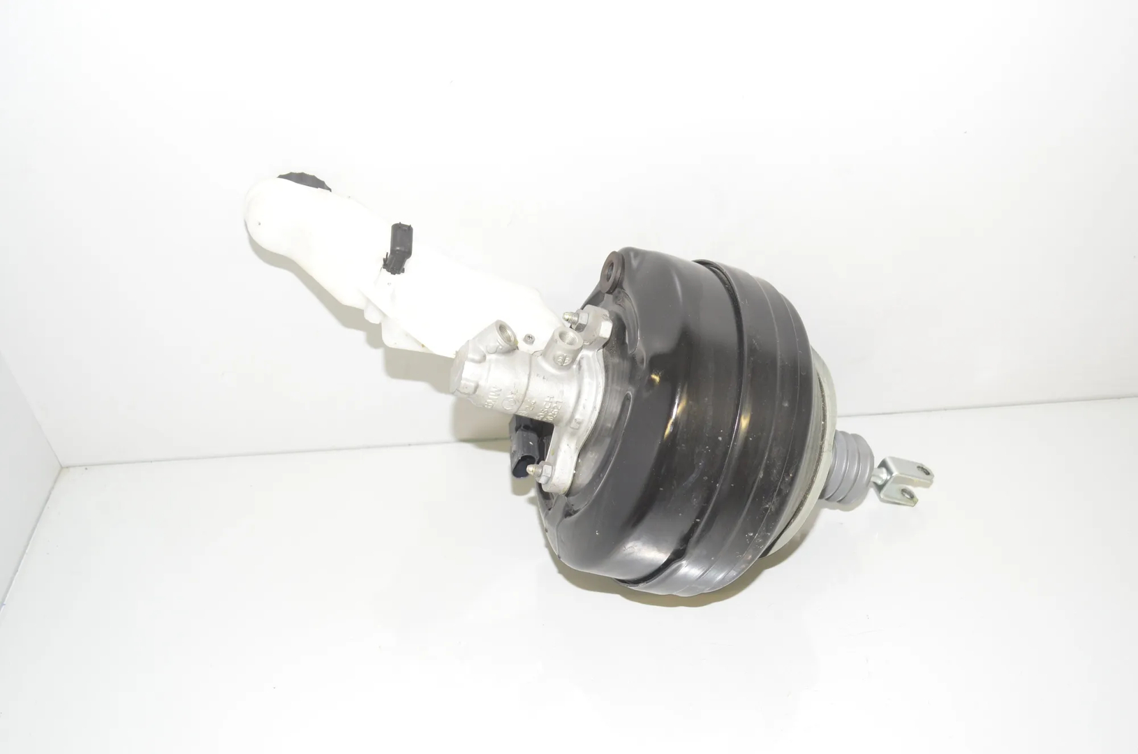 Brake Servo Booster – OEM 6799927 · BMW i3 (I01) Hybrid 2018 – 4