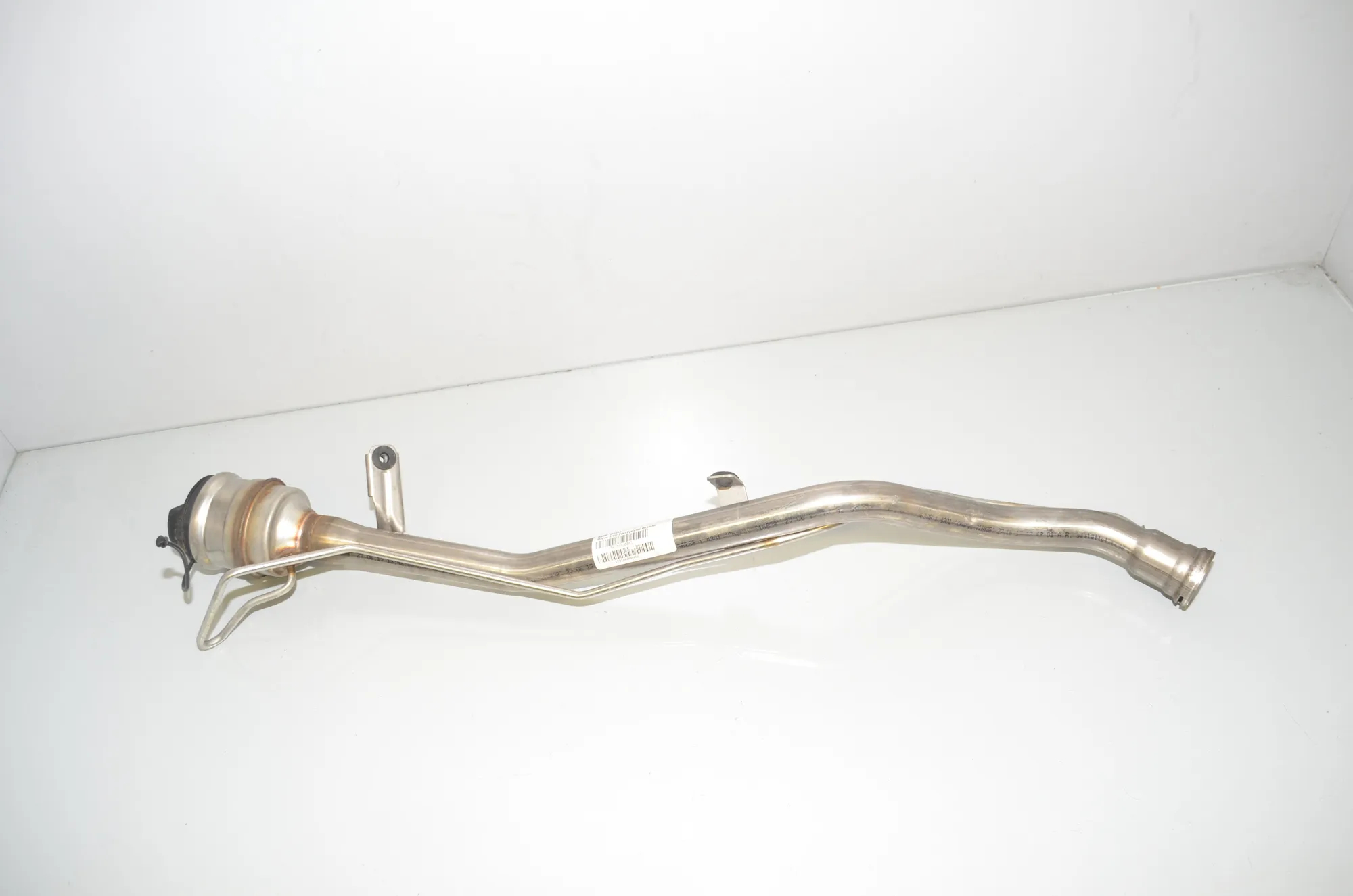 Fuel Tank Pipe – OEM 7369200 · BMW i3 (I01) Hybrid 2018 – 4