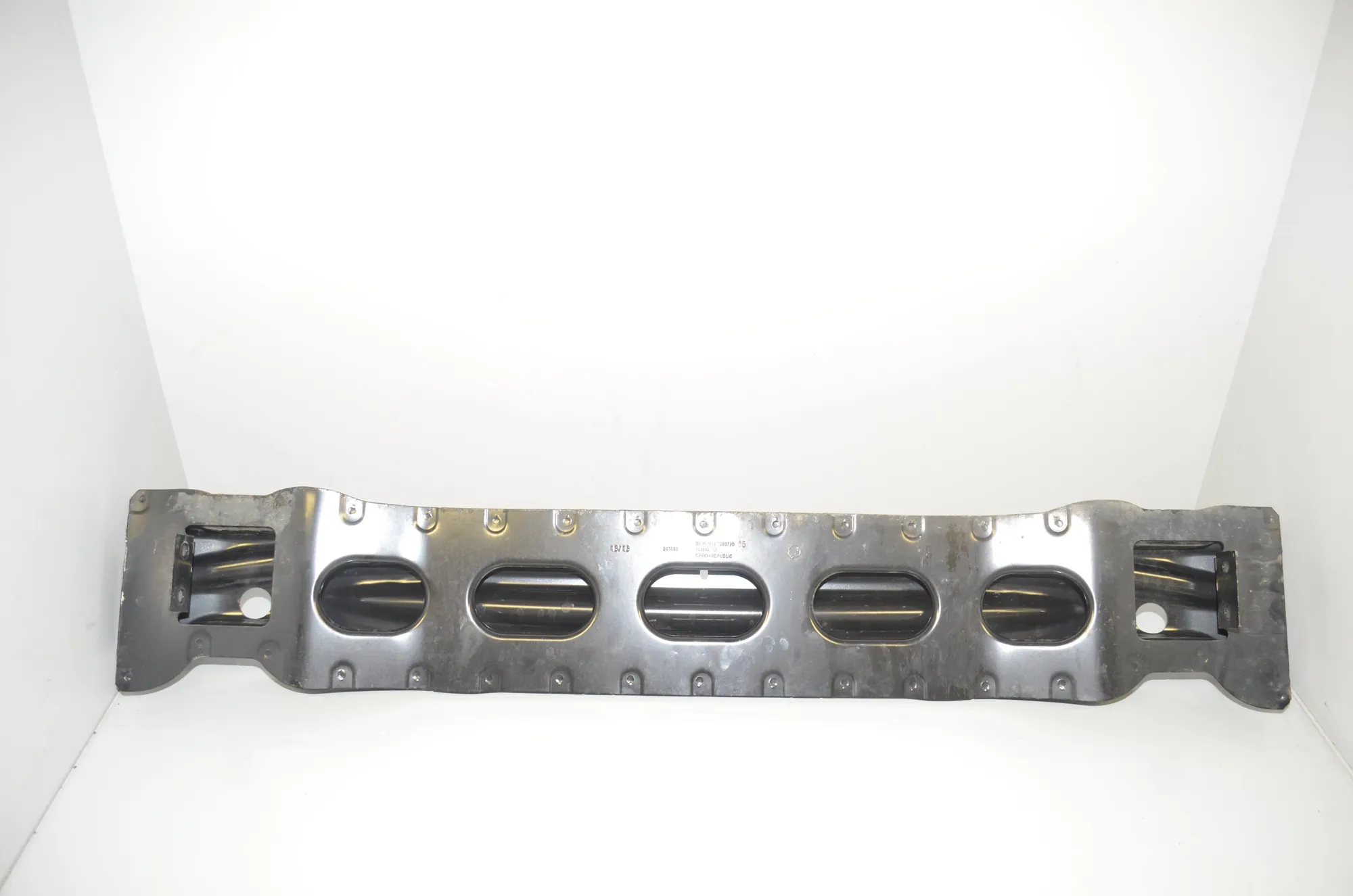 Rear Crash Reinforcement Bar – OEM 7296780 · BMW i3 (I01) Hybrid 2018 – 4