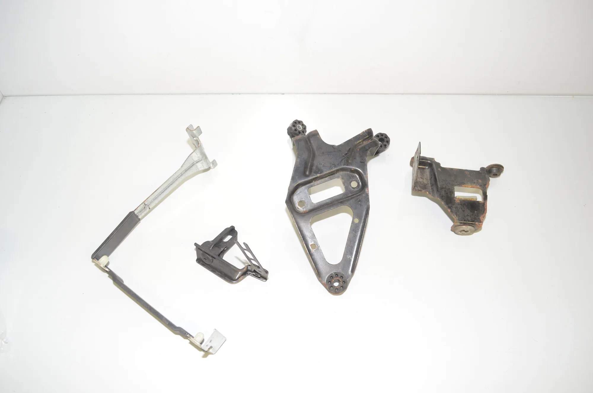Bracket – OEM 734G06 · BMW X6 (E71, E72) M 50 d 2013