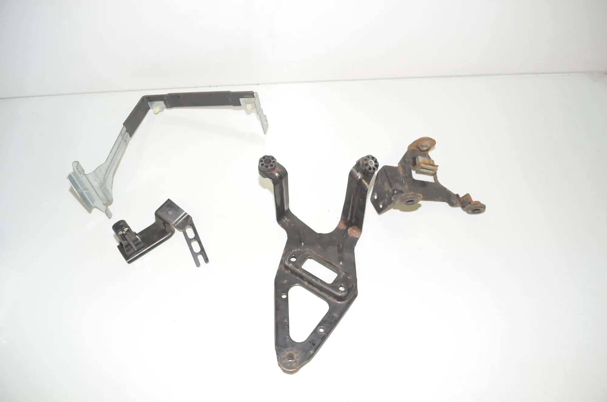 Bracket – OEM 734G06 · BMW X6 (E71, E72) M 50 d 2013 – 3