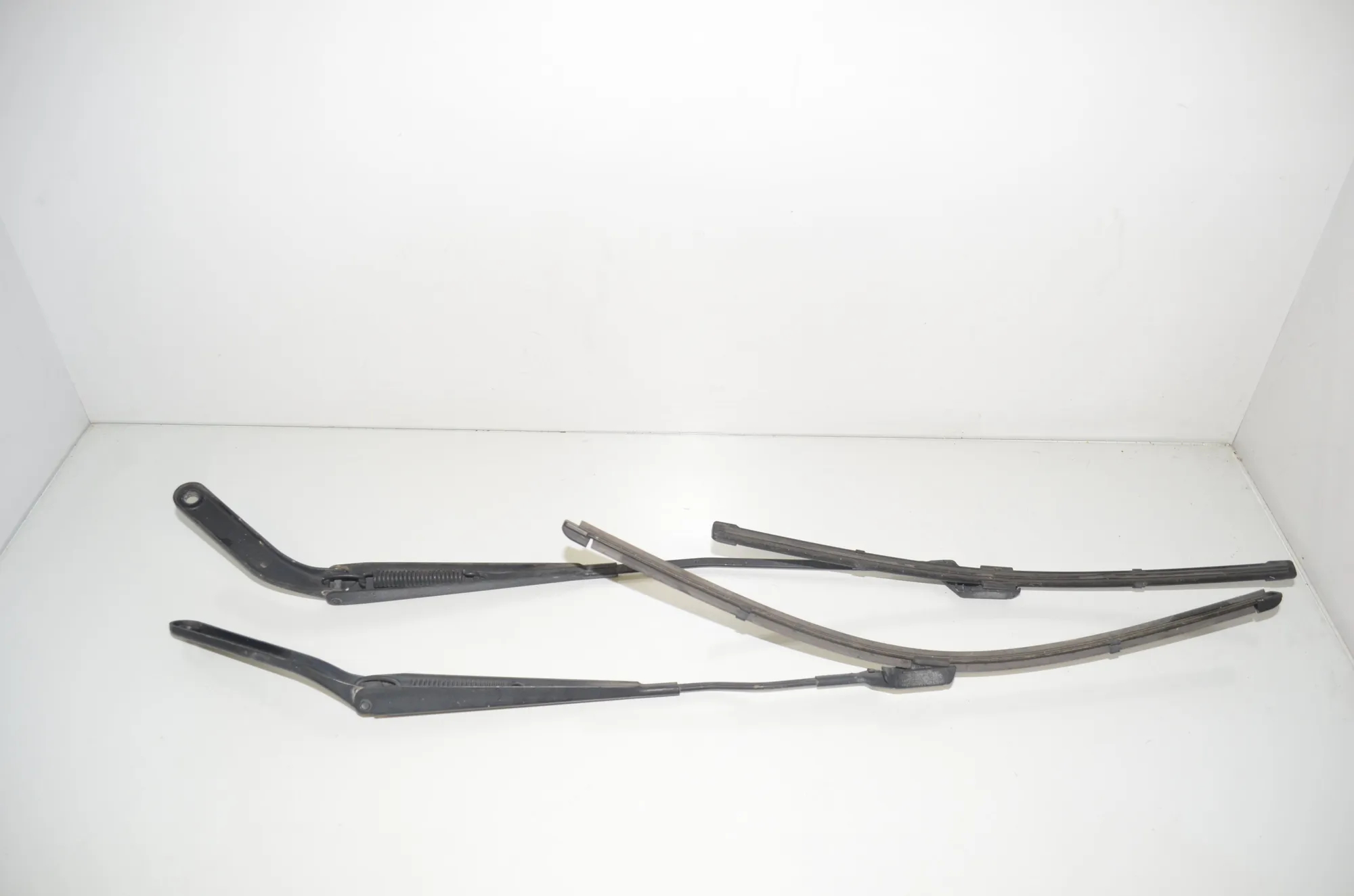 Front Wiper Arms – OEM 7294569 · BMW X6 (E71, E72) M 50 d 2013 – 2