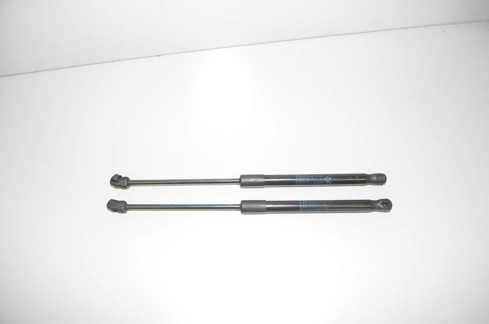 Front Left Bonnet Strut – OEM 7148346 · BMW X6 (E71, E72) M 50 d 2013 – 2