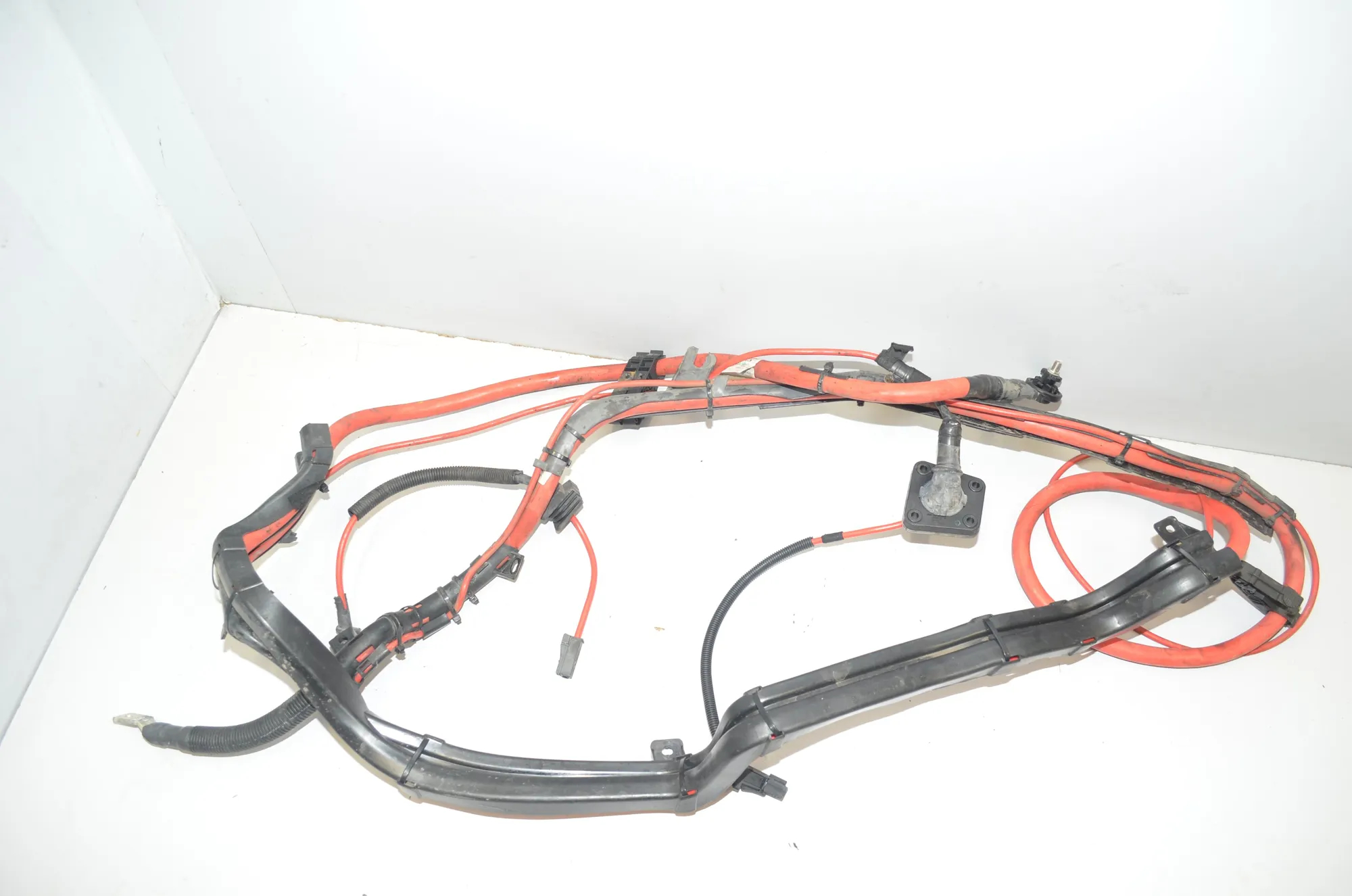 Positive Battery Cable – OEM 9292882 · BMW X6 (E71, E72) M 50 d 2013 – 3