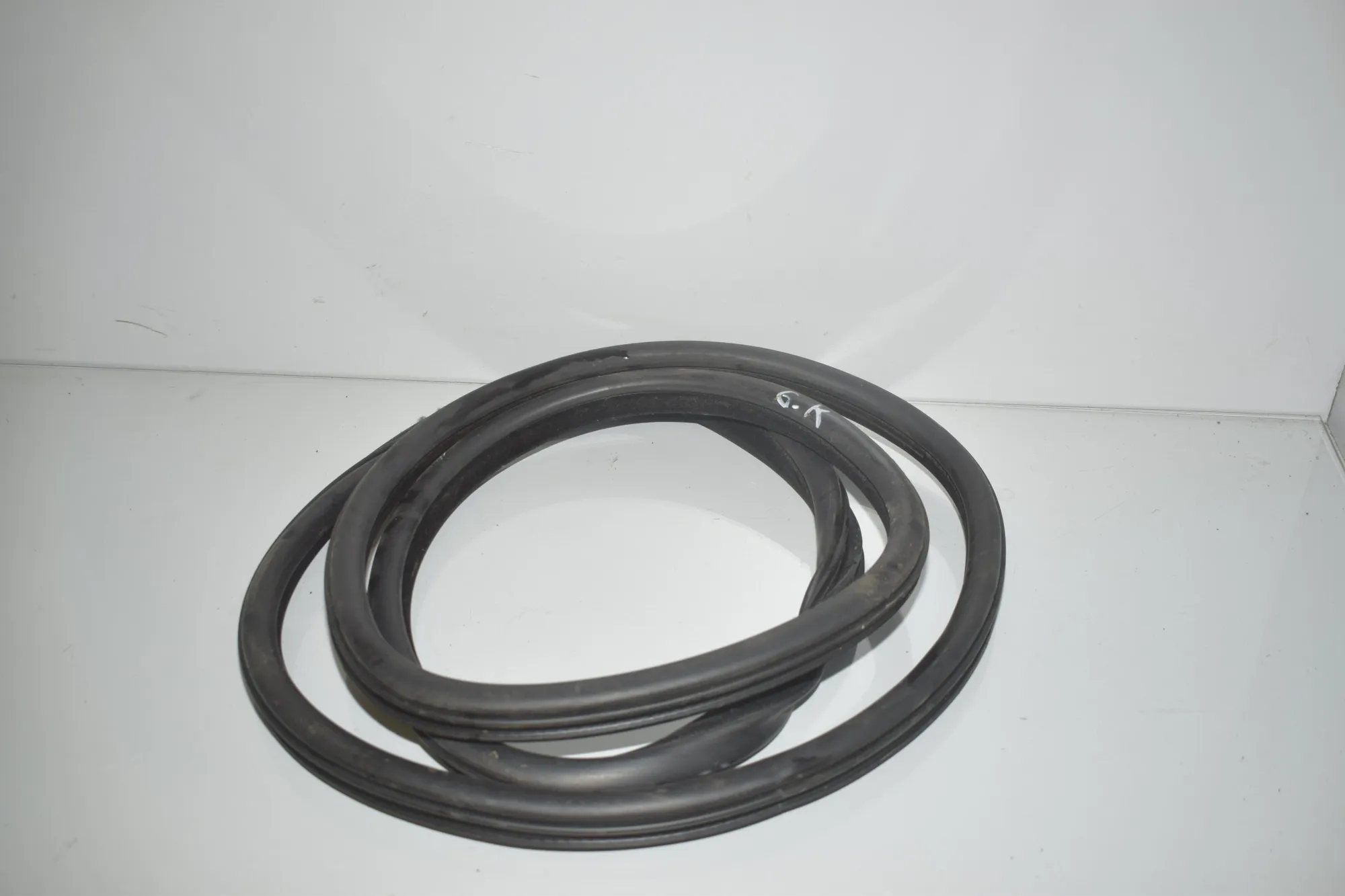 Rear Left Door Seal Rubber – OEM 7199770 · BMW 5 Touring (F11) 530 d xDrive 2011 – 2
