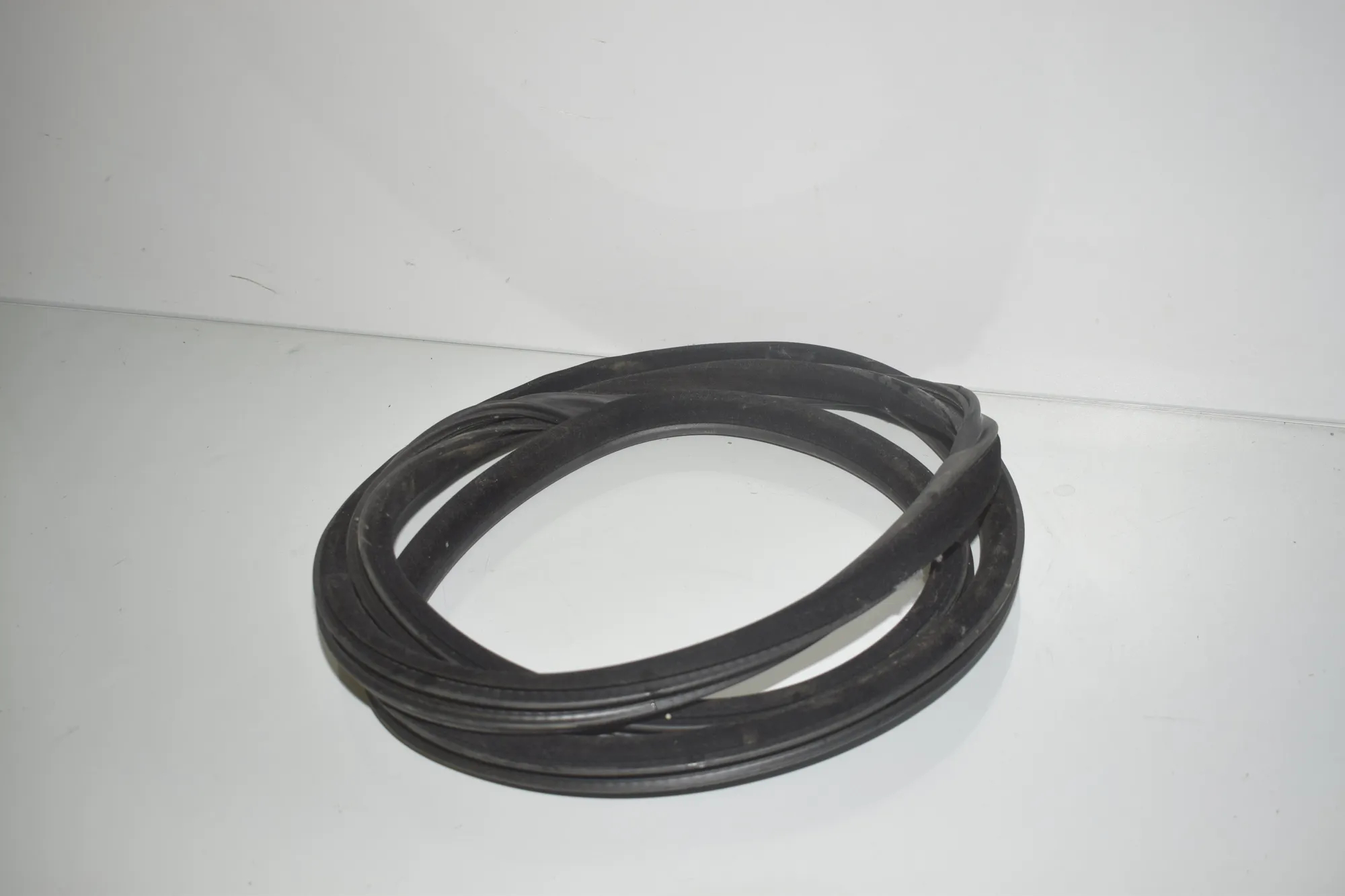 Rear Left Door Seal Rubber – OEM 7199770 · BMW 5 Touring (F11) 530 d xDrive 2011 – 4
