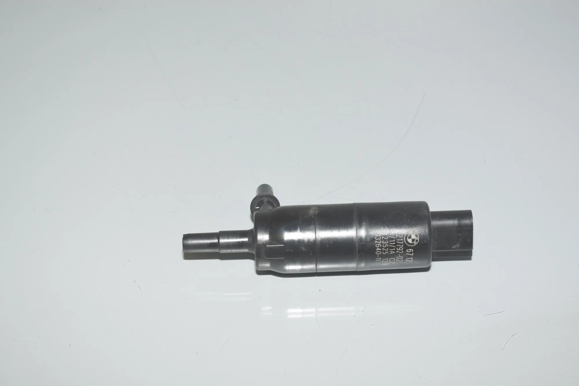 Headlight Washer Motor – OEM 7217792 · BMW 5 Touring (F11) 530 d xDrive 2011 – 2