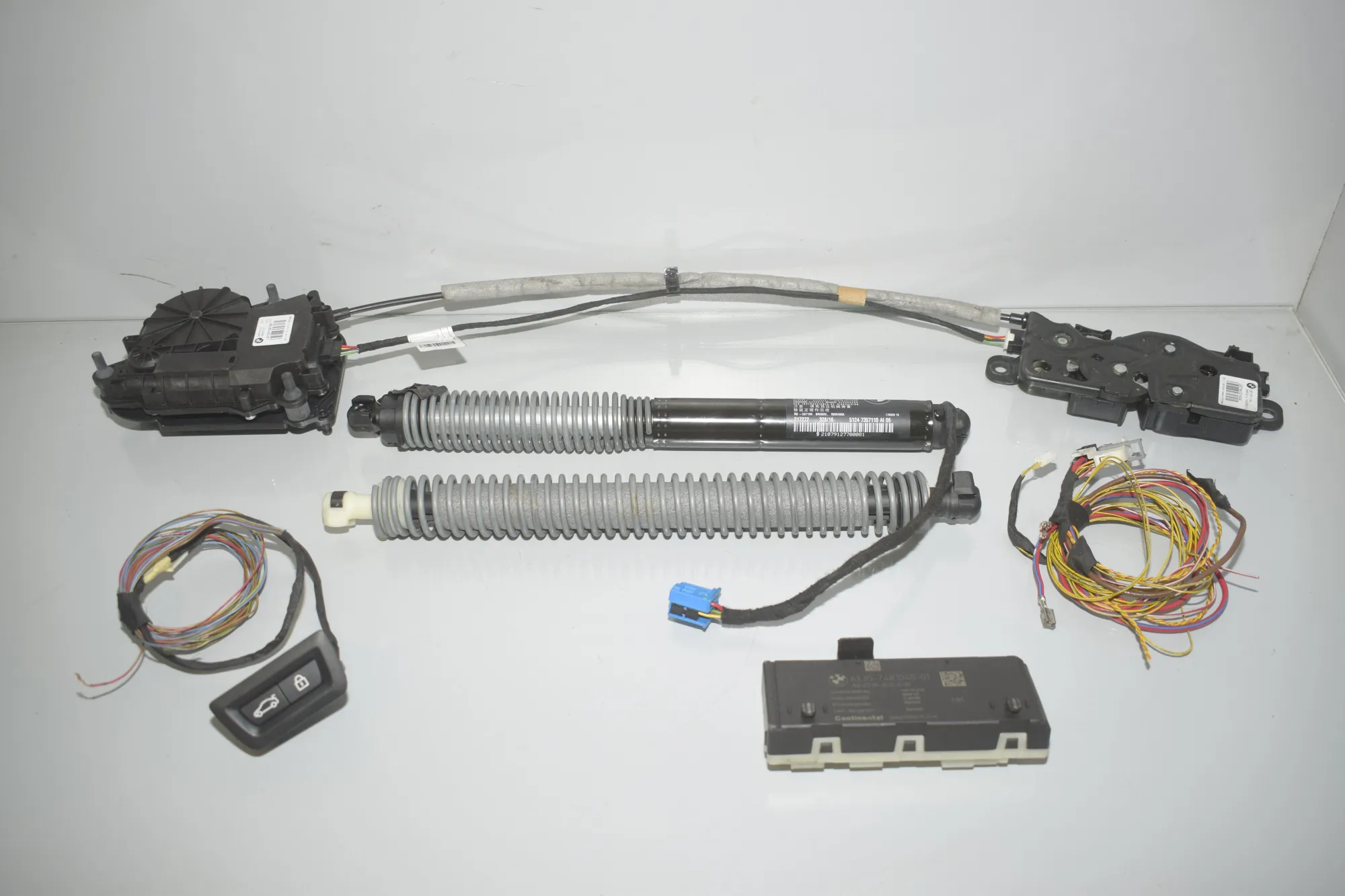 Electric Tailgate Opening Kit – OEM 9275121 · BMW 7 (G11, G12) 730 d, Ld 2016 – 2
