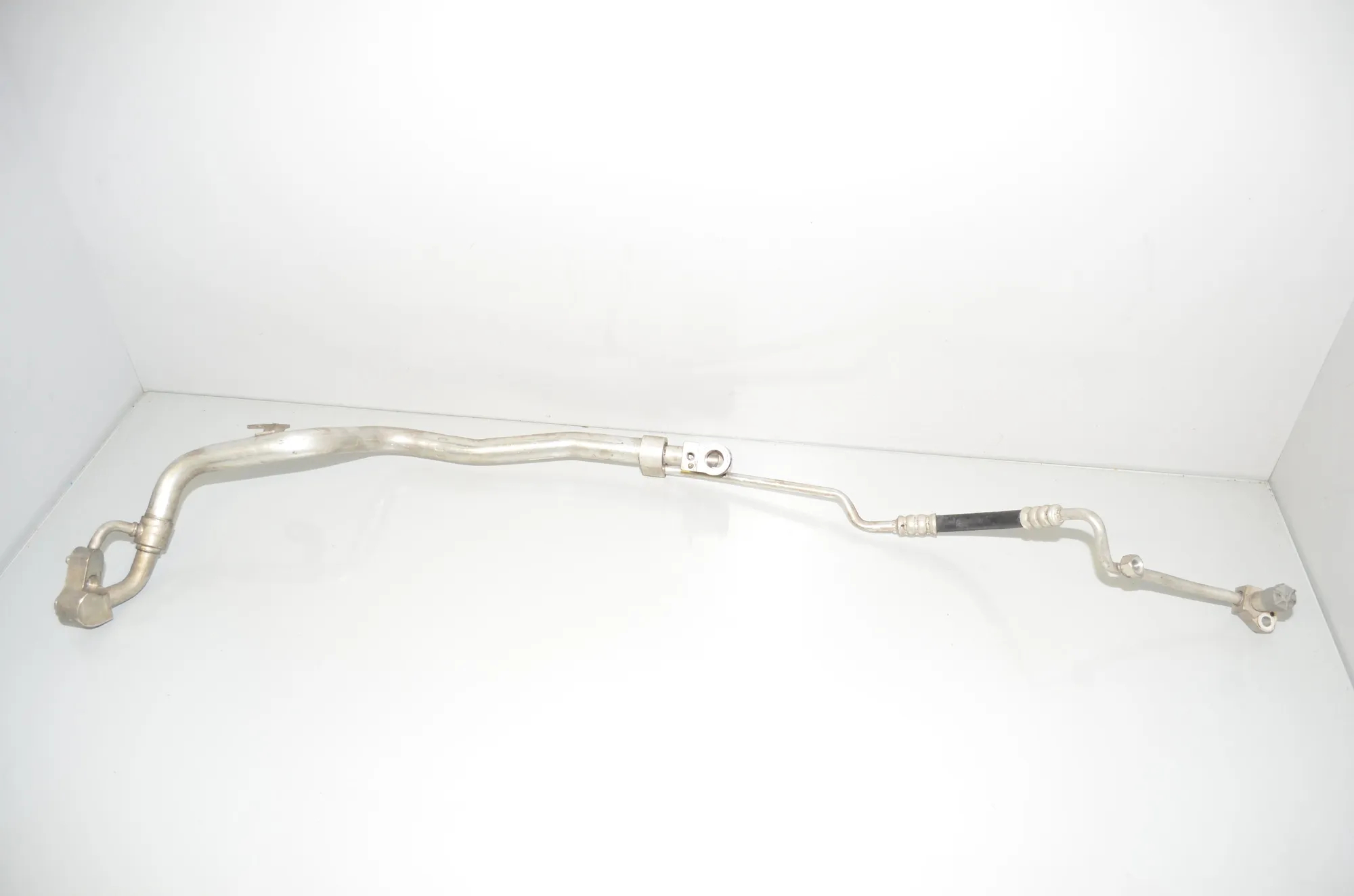 A/C Air Con Hose Pipe – OEM 9324800 · BMW 7 (G11, G12) 730 d, Ld 2016 – 2
