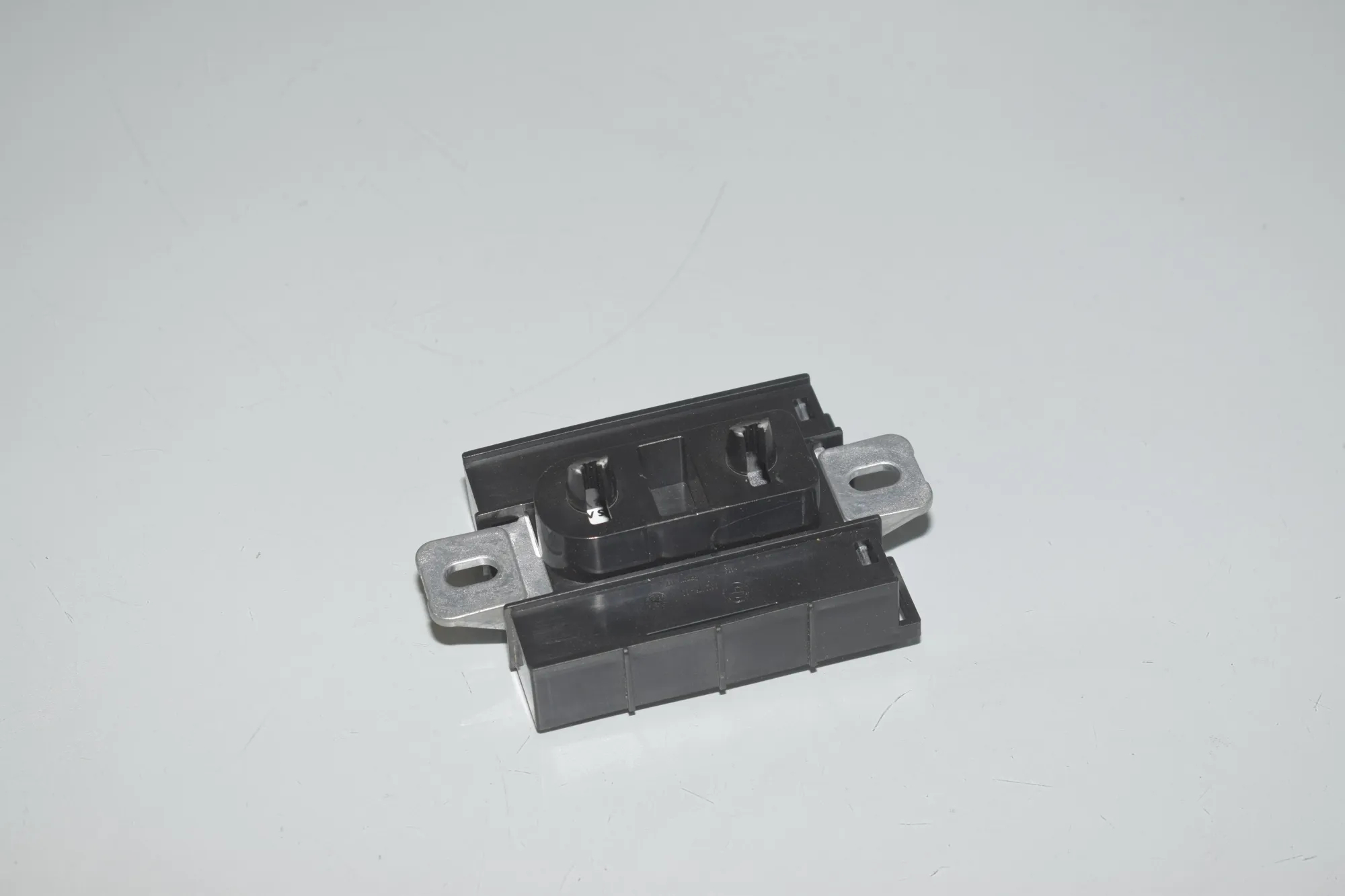 Antenna Amplifier – OEM 9358302 · BMW 7 (G11, G12) 730 d, Ld 2016 – 3