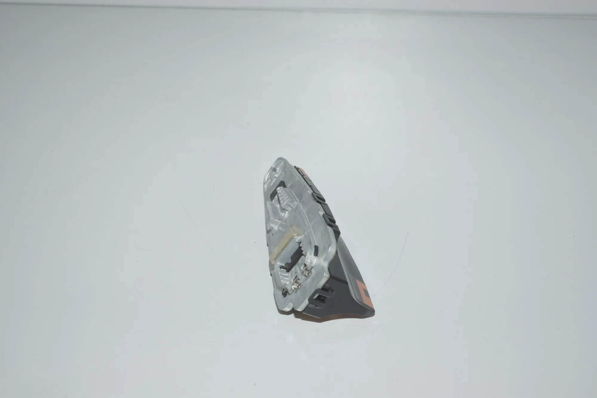 Antenna – OEM 9303037 · BMW 7 (G11, G12) 730 d, Ld 2016 – 3