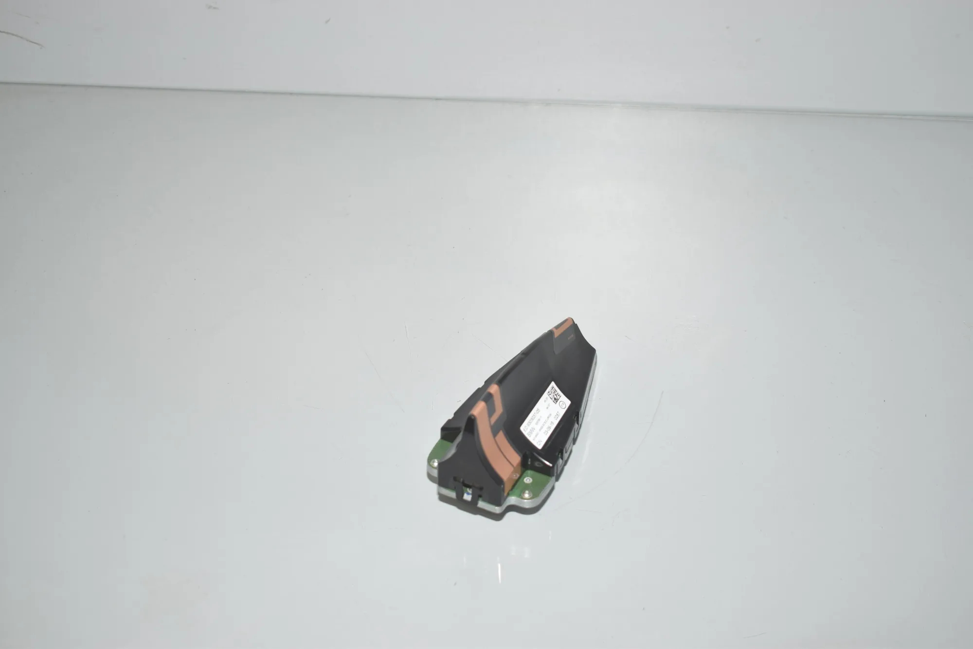 Antenna – OEM 9303037 · BMW 7 (G11, G12) 730 d, Ld 2016 – 2
