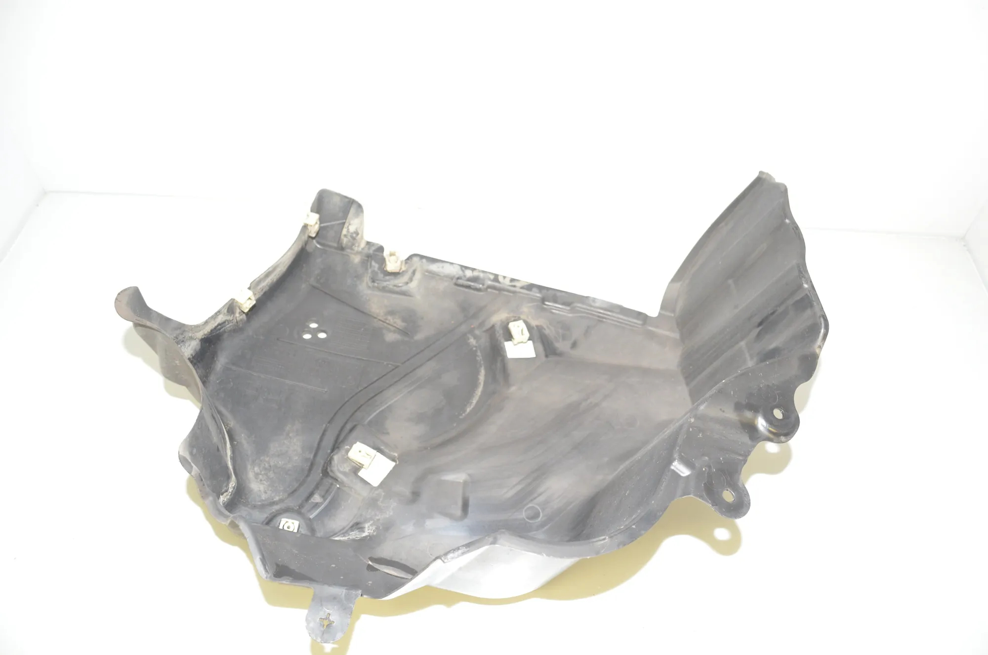 Rear Right Underbody Cover – OEM 7351646 · BMW 7 (G11, G12) 730 d, Ld 2016 – 4