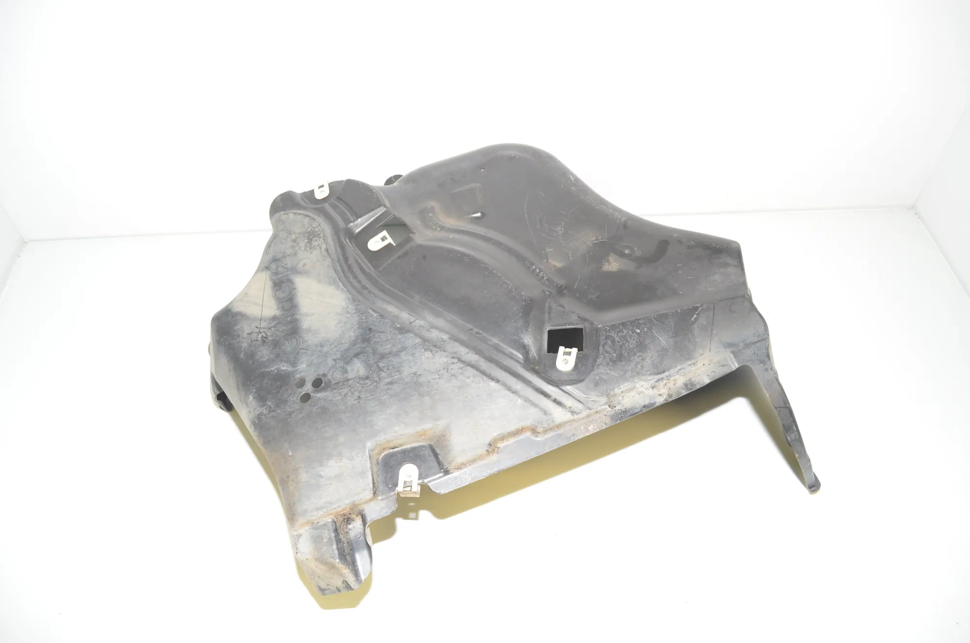 Rear Right Underbody Cover – OEM 7351646 · BMW 7 (G11, G12) 730 d, Ld 2016
