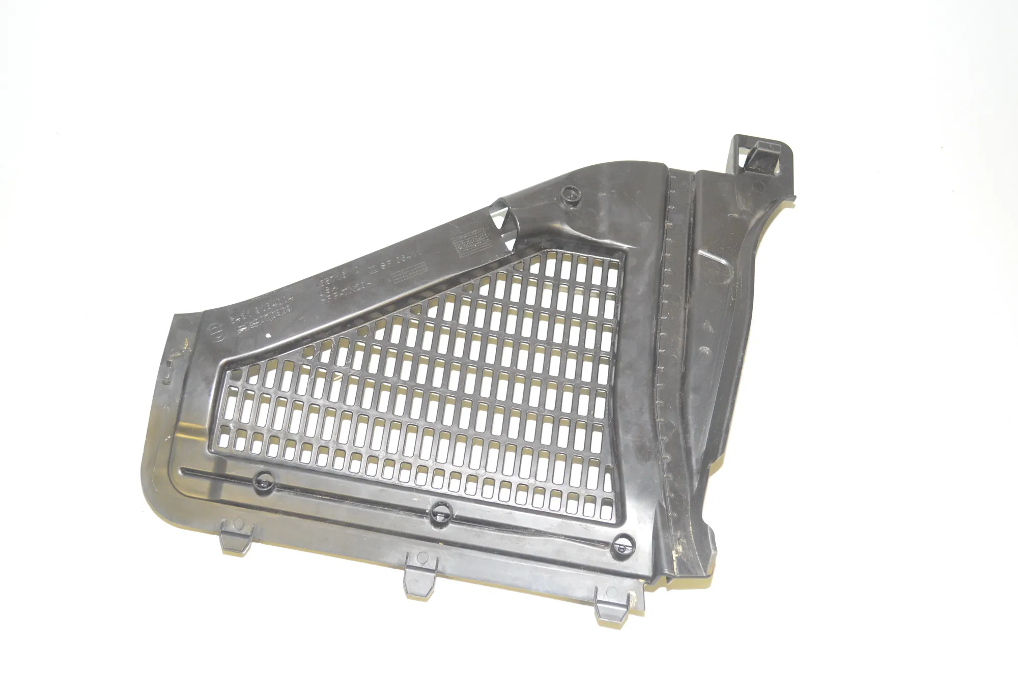 Front Wiper Cowl Trim – OEM 9184004 · BMW X3 (F25) sDrive 20 i 2014 – 3