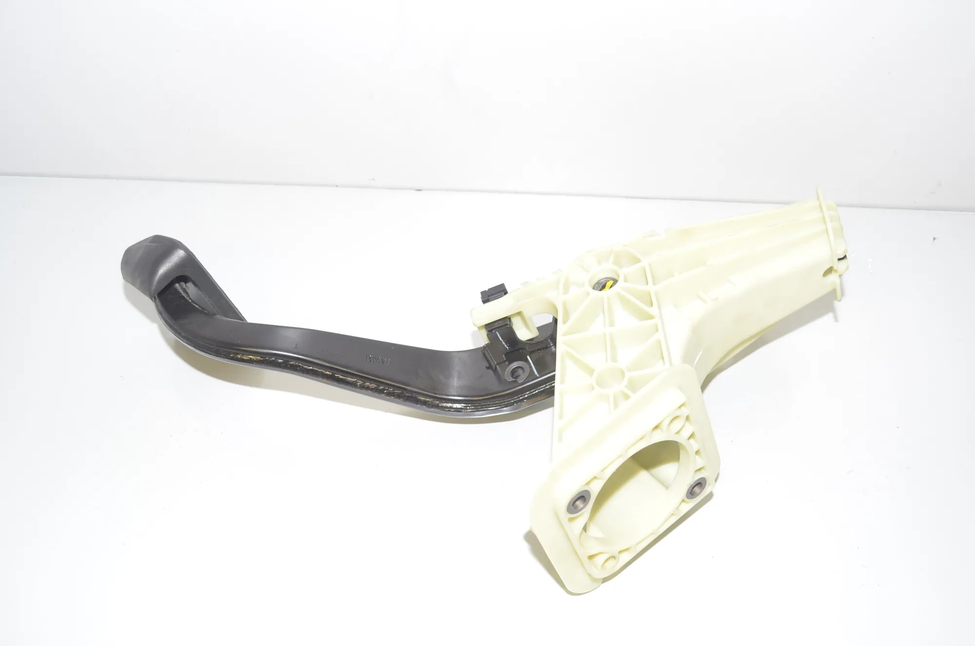Brake Pedal – OEM 6787363 · BMW X3 (F25) sDrive 20 i 2014 – 3