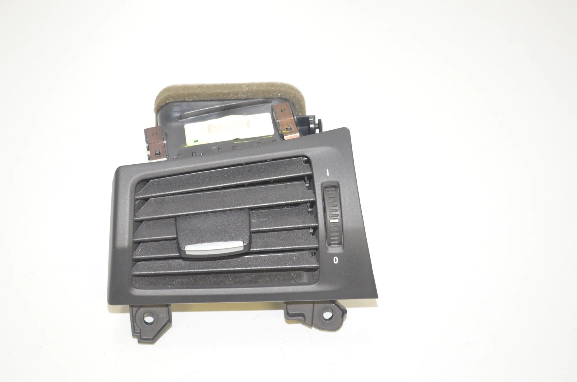 Dashboard Air Vents – OEM 9217441 · BMW X3 (F25) sDrive 20 i 2014