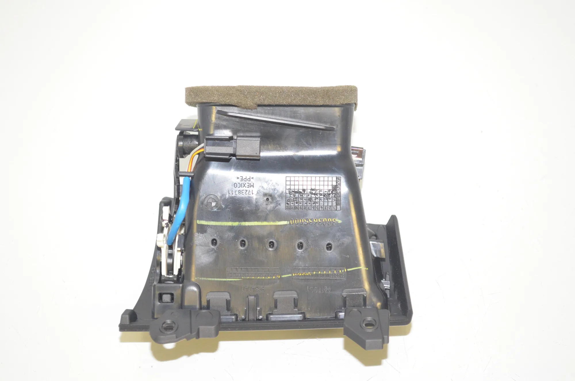 Dashboard Air Vents – OEM 9217441 · BMW X3 (F25) sDrive 20 i 2014 – 2