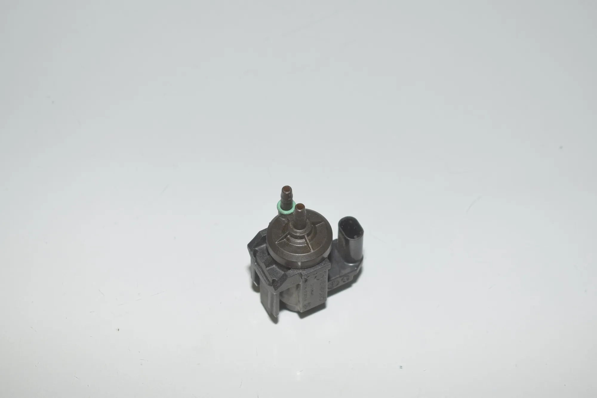 Solenoid Valve – OEM 8570591 · BMW 7 (G11, G12) 730 d, Ld 2016 – 2