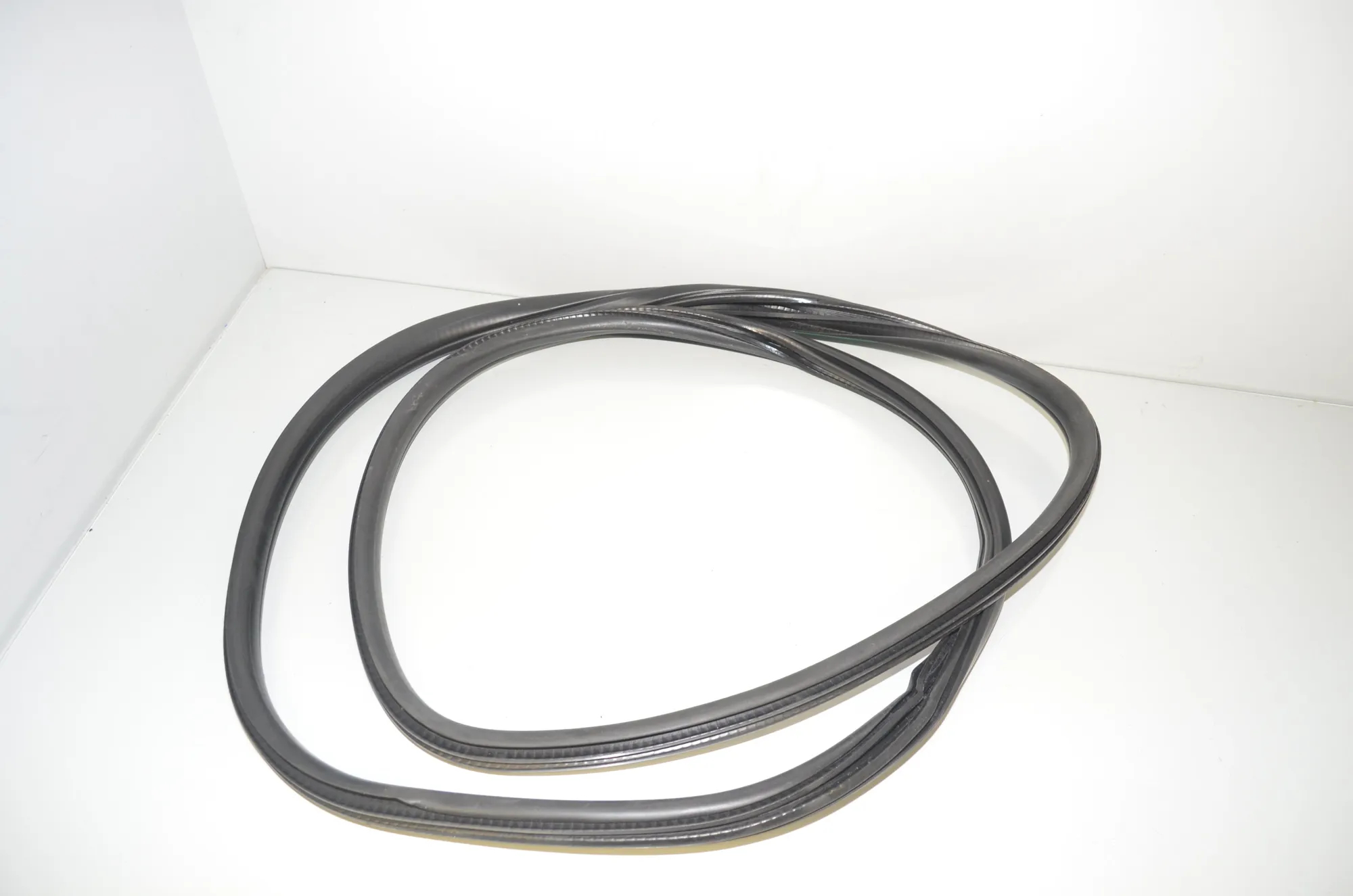 Rear Right Door Seal Rubber – OEM 7300249 · BMW X3 (F25) sDrive 20 i 2014 – 4