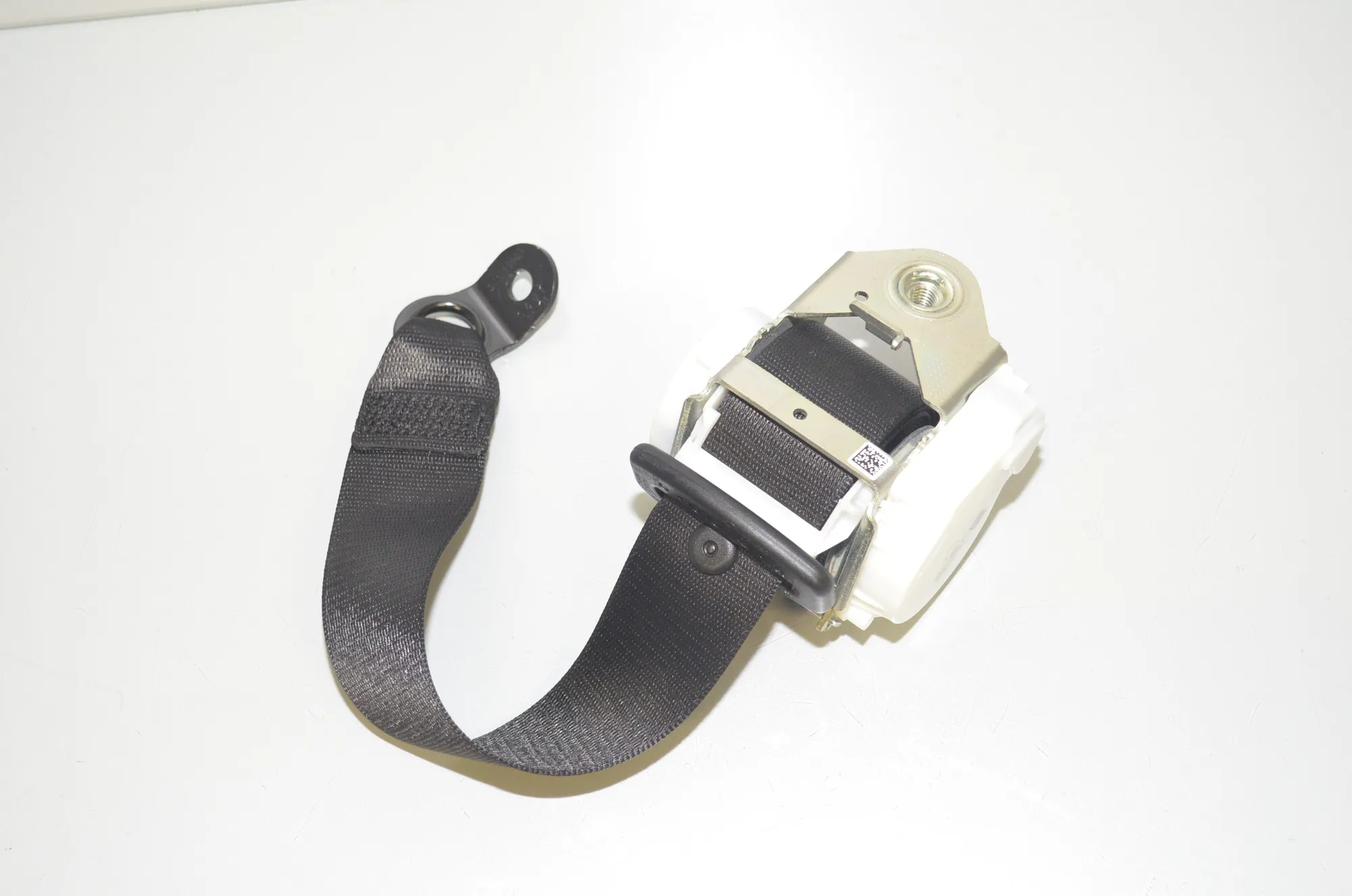 Rear Left Seatbelt – OEM 7305643 · BMW i3 (I01) Hybrid 2018 – 3