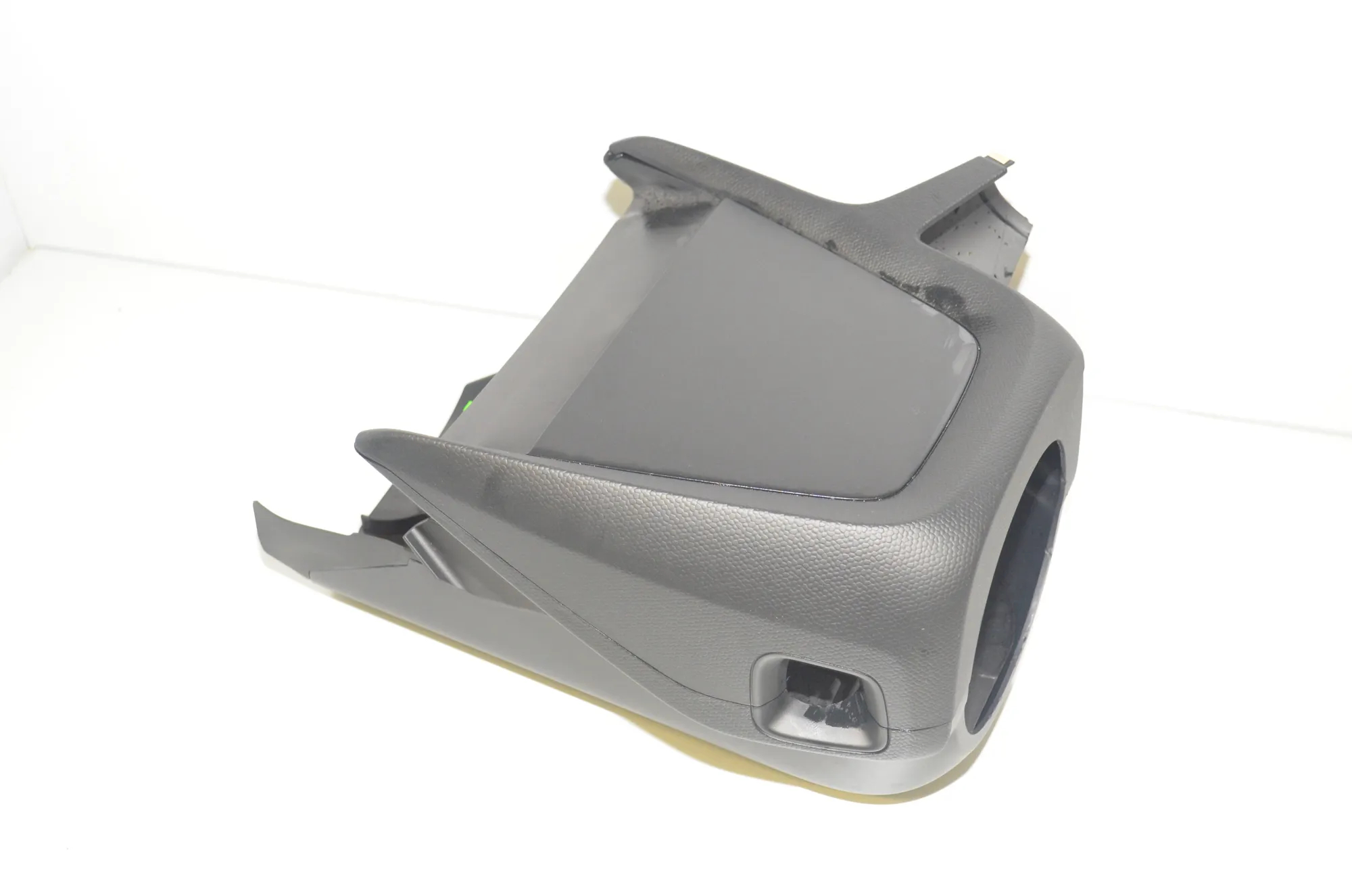 Steering Mechanism Trim – OEM 9285065 · BMW i3 (I01) Hybrid 2018 – 4