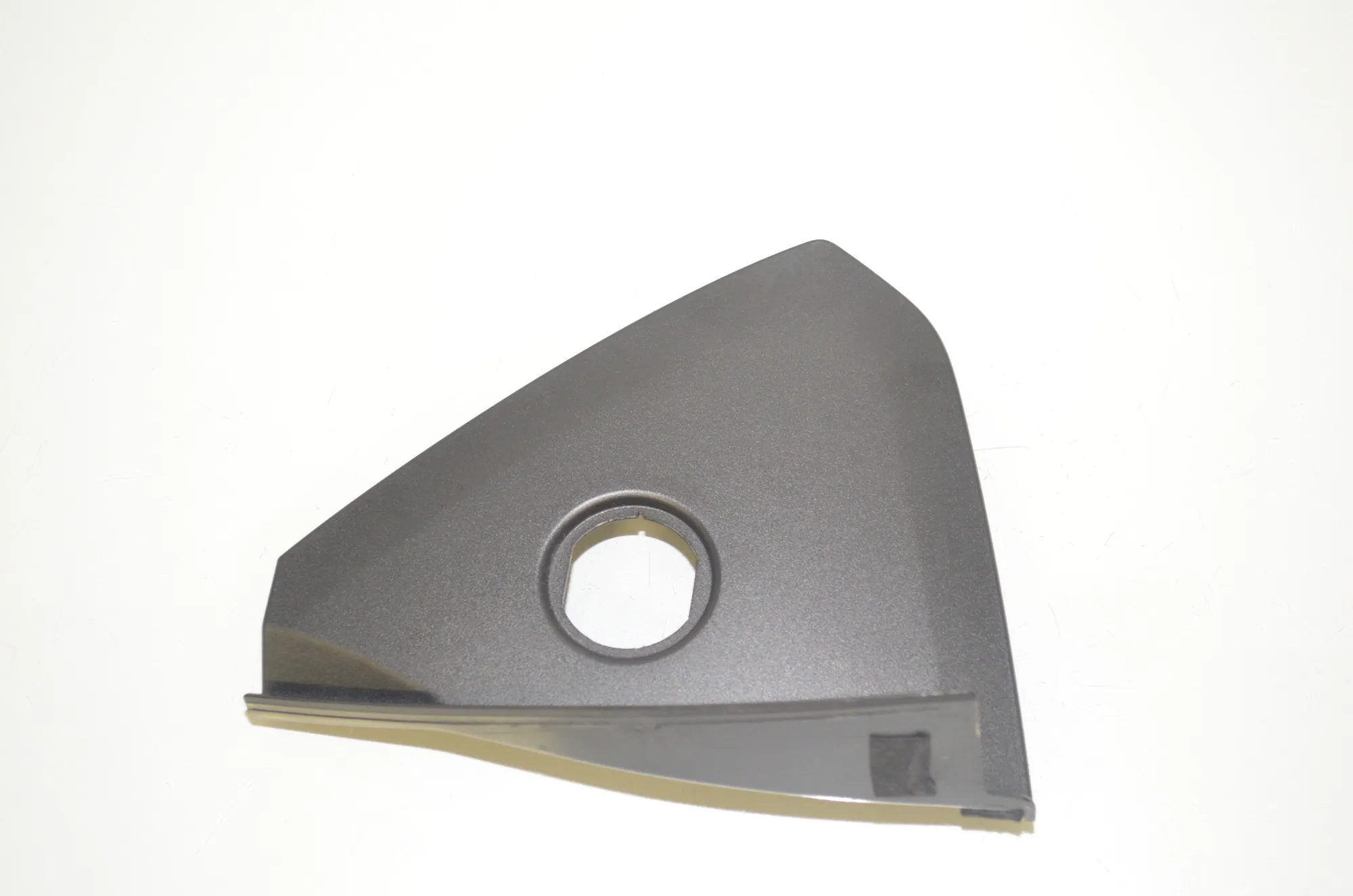 Dashboard Side Trim – OEM 9282993 · BMW i3 (I01) Hybrid 2018 – 2
