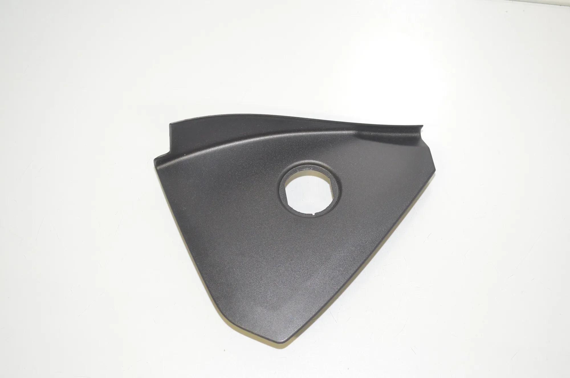 Dashboard Side Trim – OEM 9282993 · BMW i3 (I01) Hybrid 2018