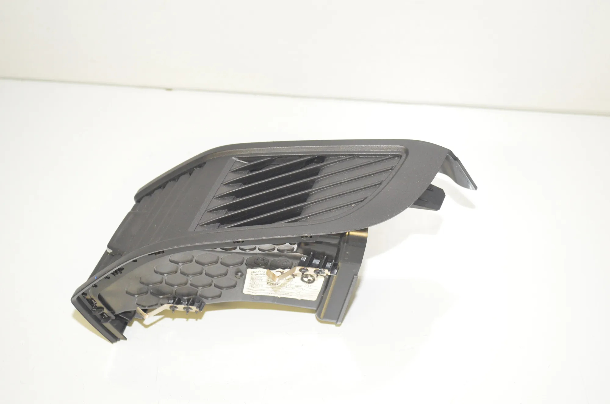 Dashboard Air Vents – OEM 9283003 · BMW i3 (I01) Hybrid 2018 – 3