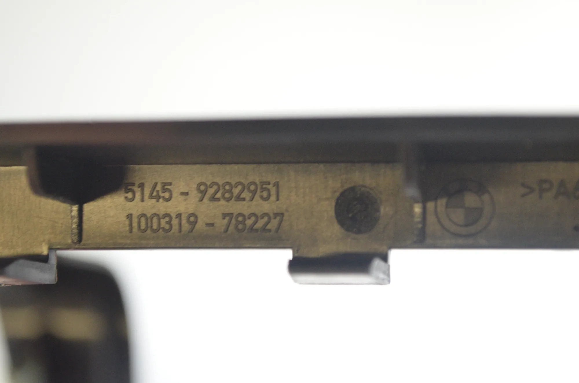 Steering Mechanism Trim – OEM 9282951 · BMW i3 (I01) Hybrid 2018 – 5