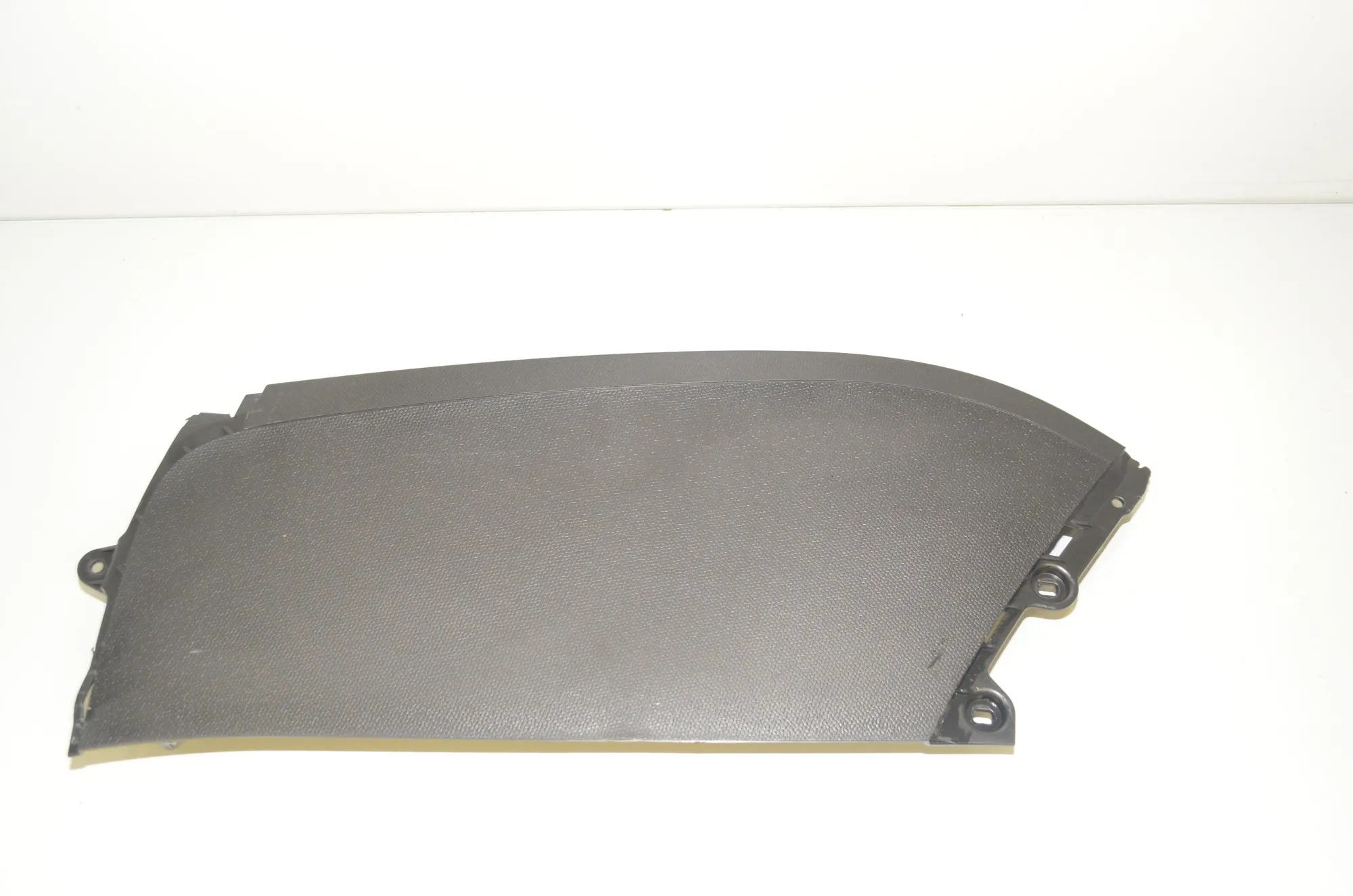 Center Console Trim – OEM 9283136 · BMW i3 (I01) Hybrid 2018