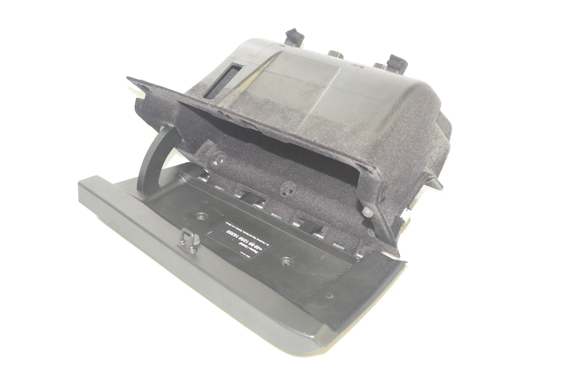 Glove Compartment – OEM 9283011 · BMW i3 (I01) Hybrid 2018 – 4
