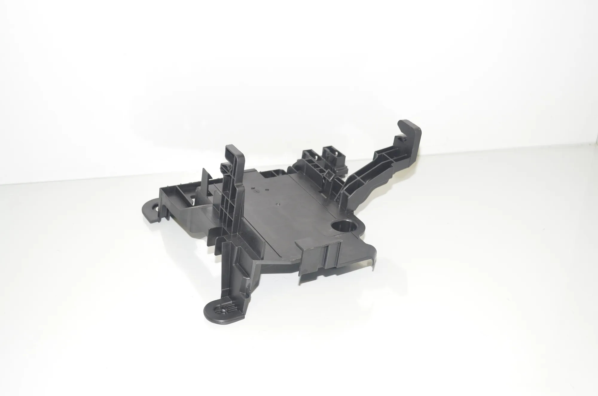 Bracket – OEM 9265643 · BMW i3 (I01) Hybrid 2018 – 3