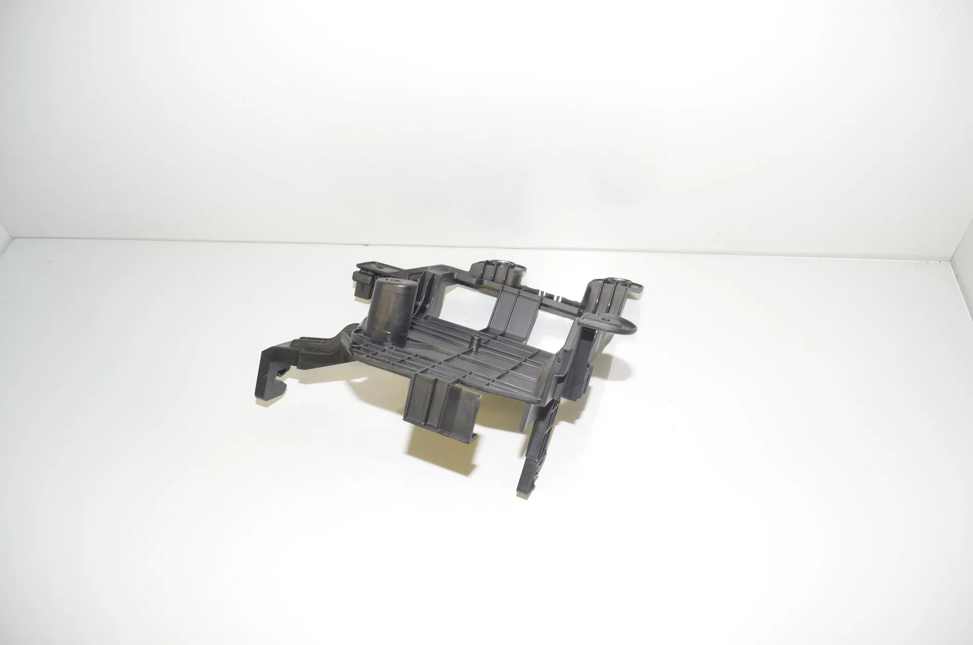 Bracket – OEM 9265643 · BMW i3 (I01) Hybrid 2018 – 2