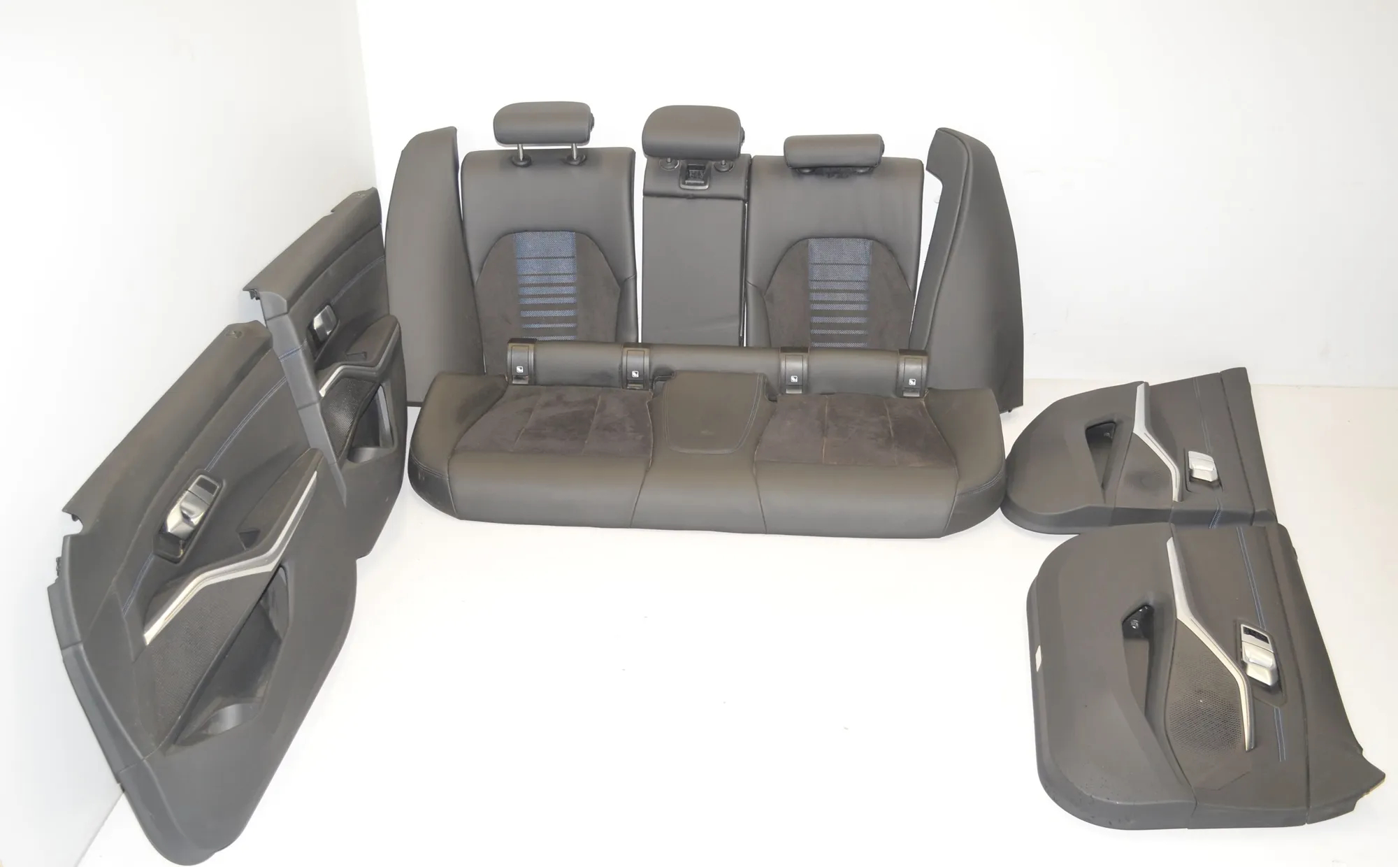 Seat set · BMW 3 (G20, G28) (2018 - -) 330 e Plug-in-Hybrid 2021 – 6