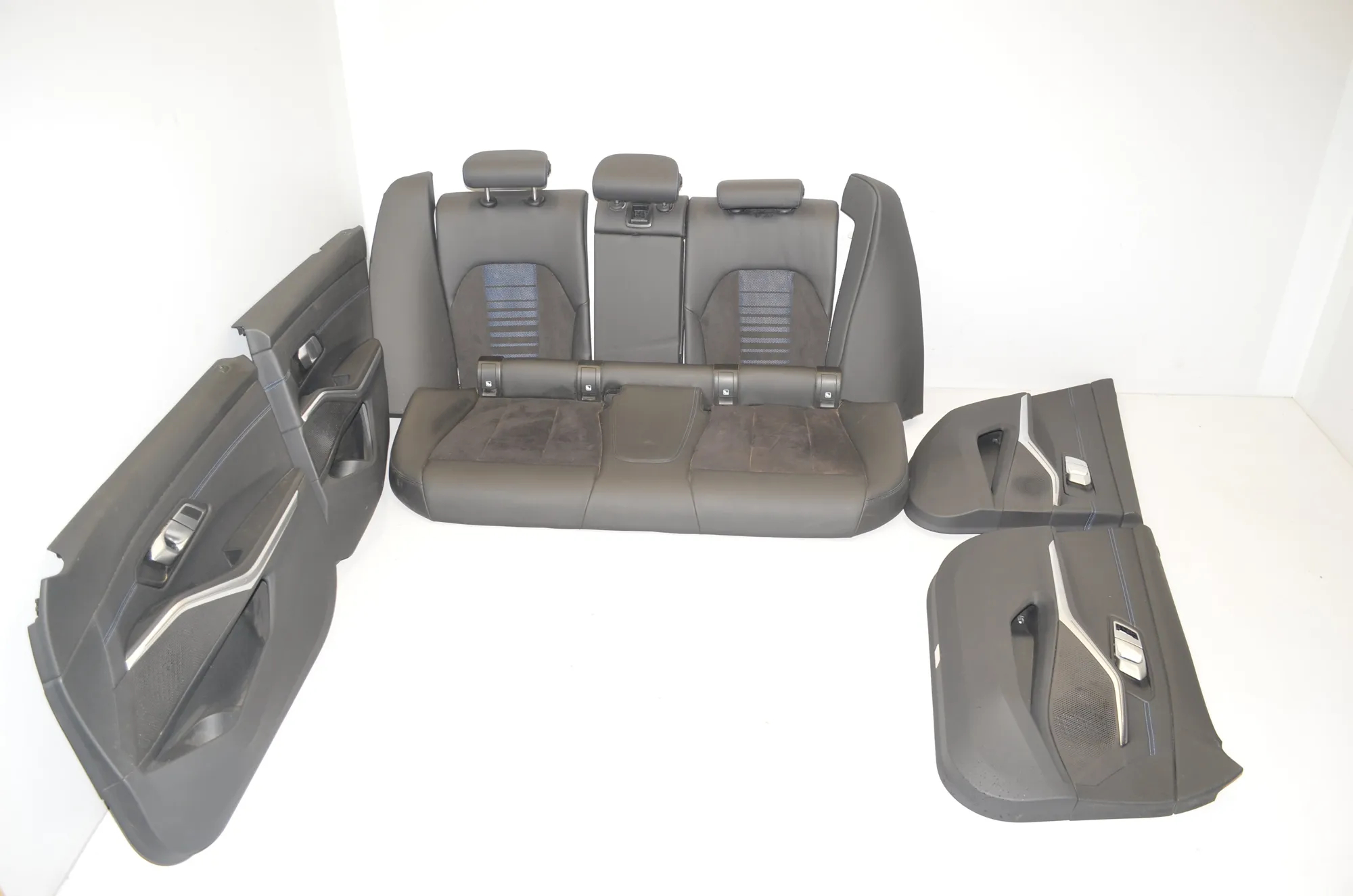 Seat set · BMW 3 (G20, G28) (2018 - -) 330 e Plug-in-Hybrid 2021 – 5
