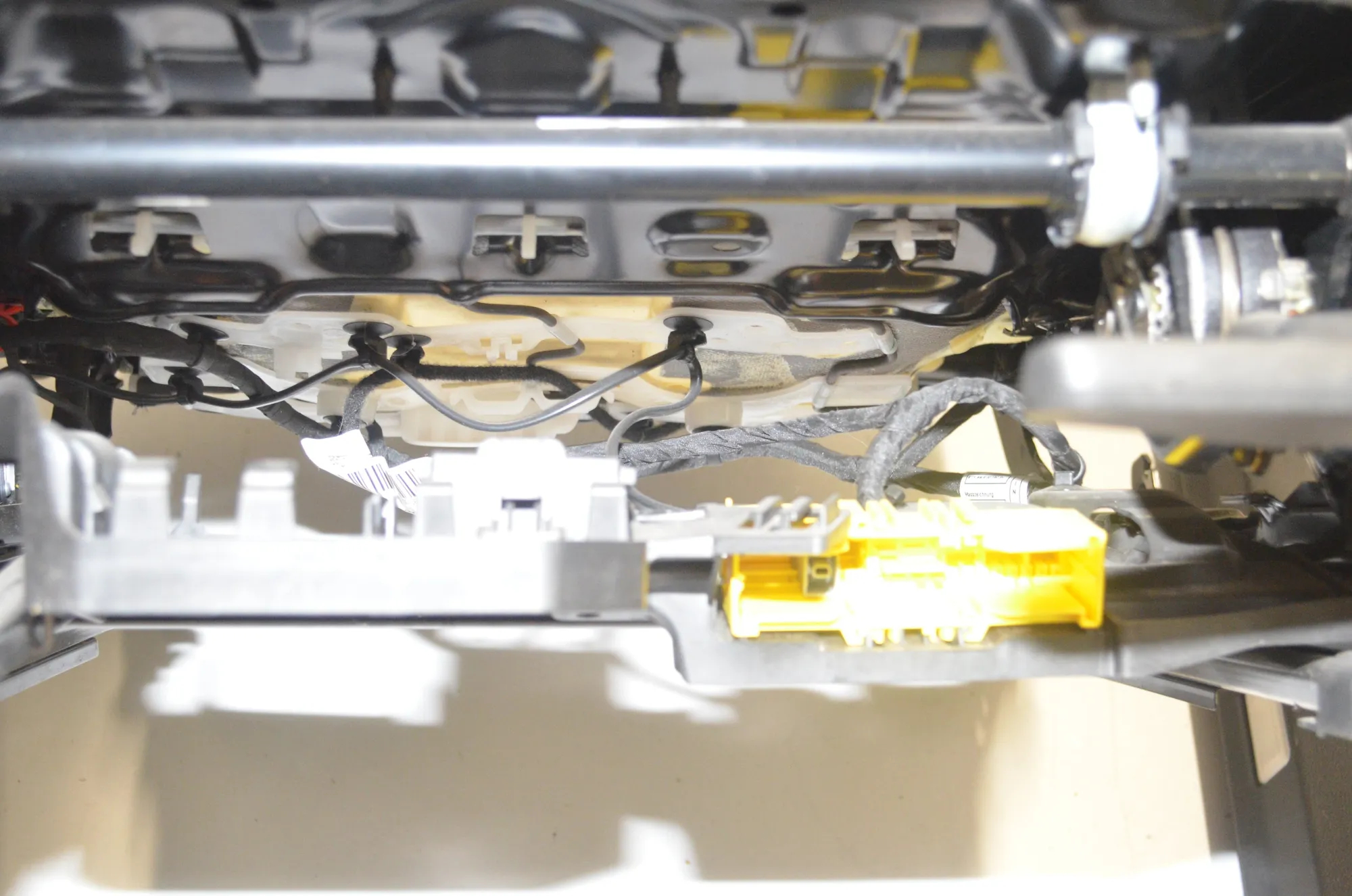 Seat set · BMW 3 (G20, G28) (2018 - -) 330 e Plug-in-Hybrid 2021 – 13