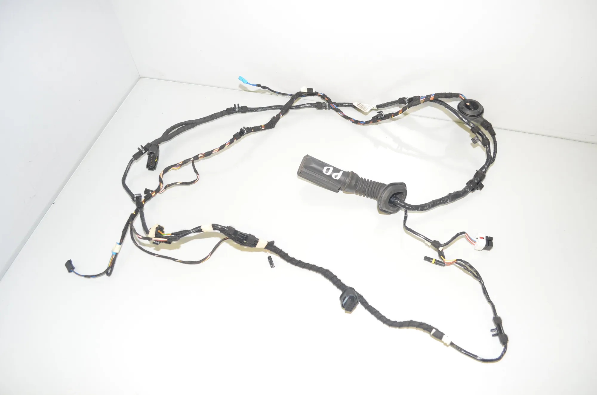 Front Right Door Wiring – OEM 8806972 · BMW i3 (I01) Hybrid 2018