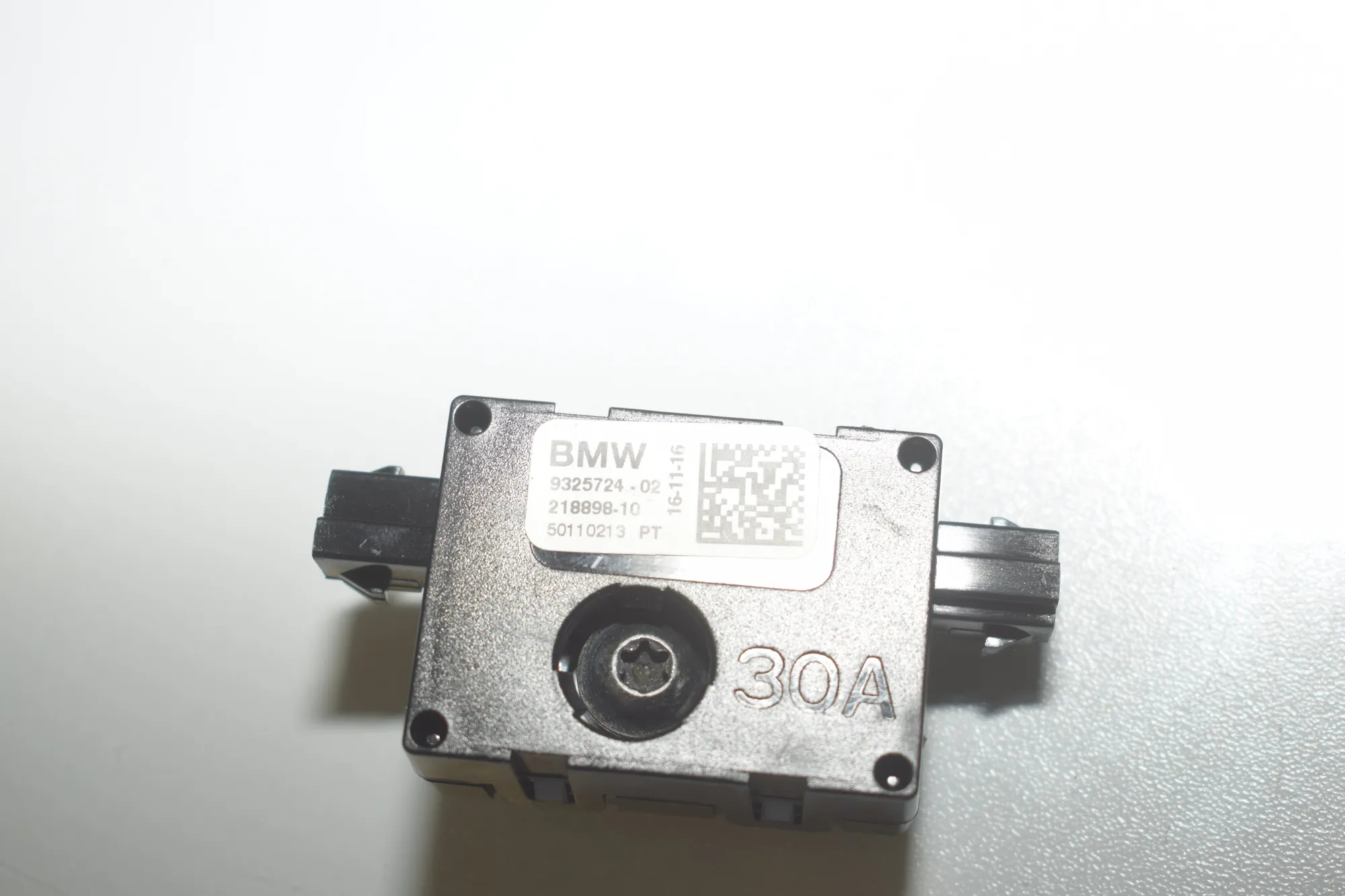 Antenna – OEM 9325724 · BMW 7 (G11, G12) 730 d, Ld 2016 – 5
