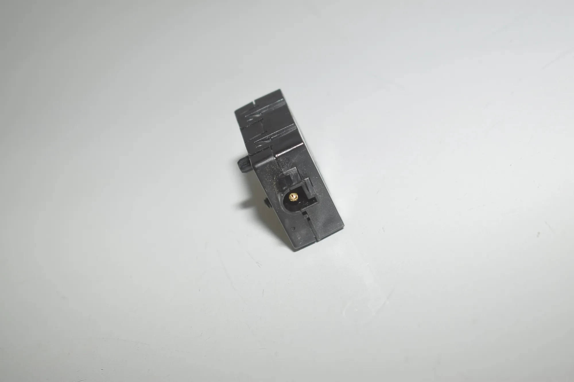 Antenna – OEM 9325724 · BMW 7 (G11, G12) 730 d, Ld 2016 – 4